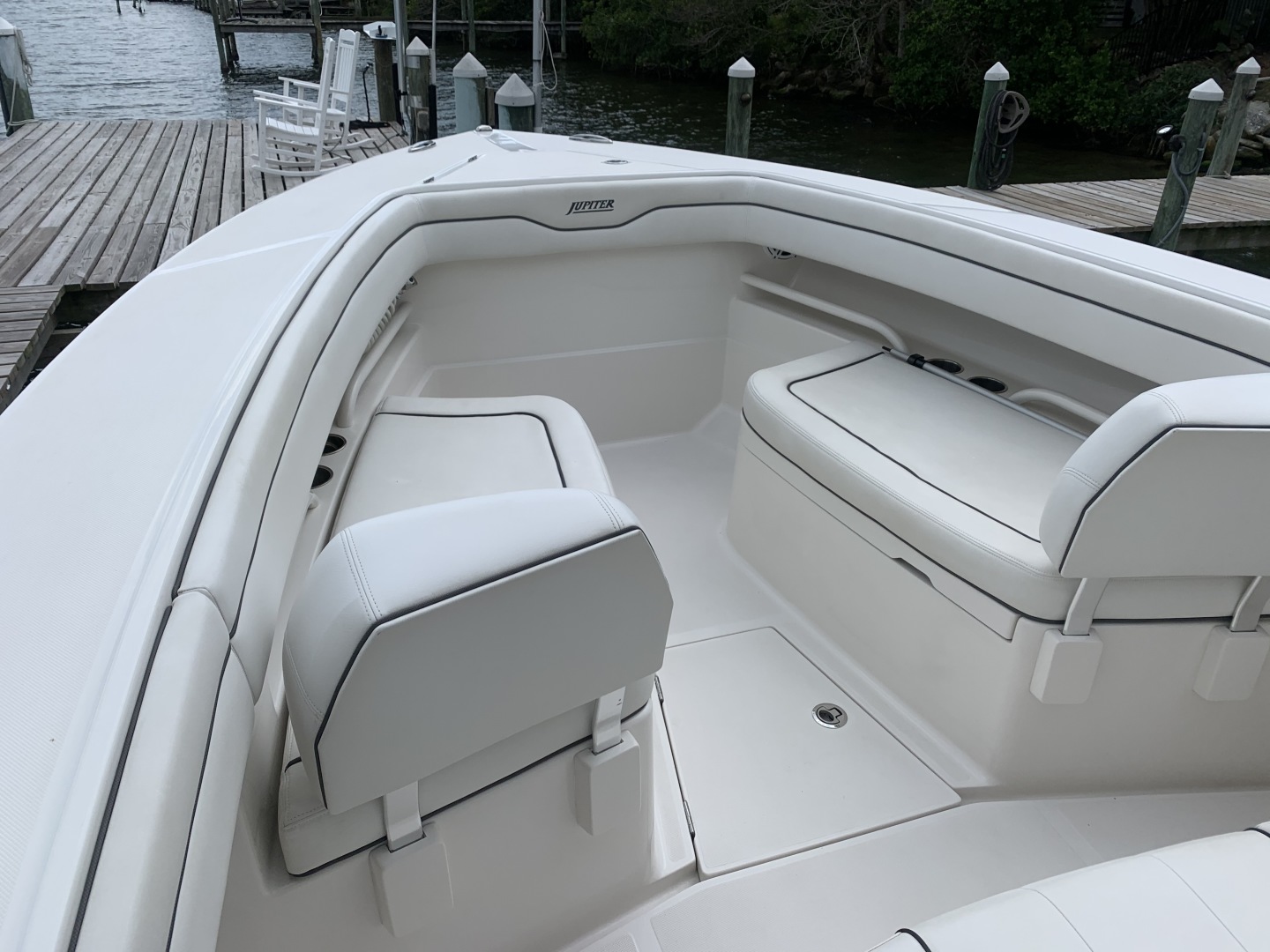 2018 Jupiter 30 HFS - Image 11