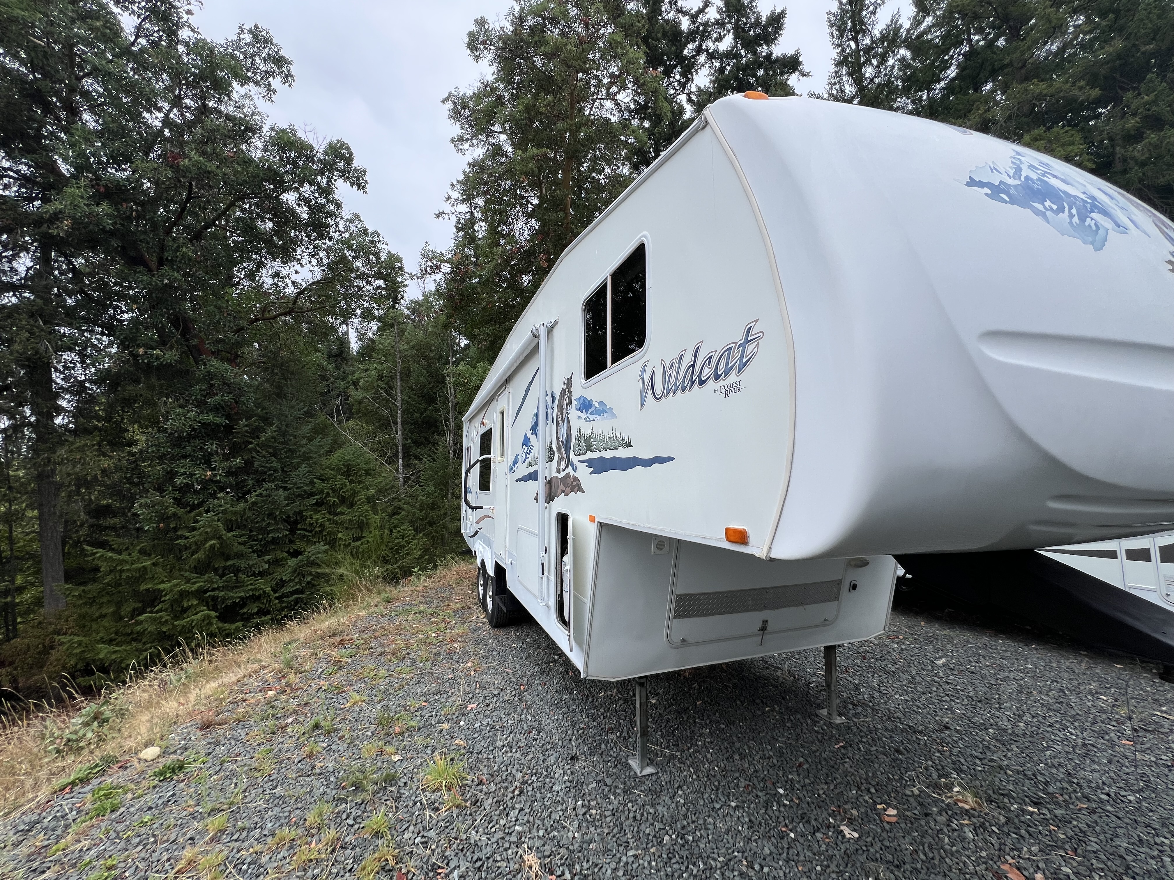 2006 FOREST RIVER WILDCAT 28RKS HMS - Image 1