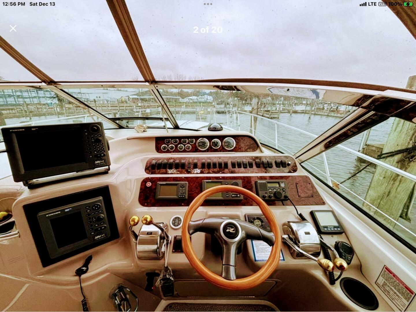 1998 Sea Ray 400 Sundancer - Image 9