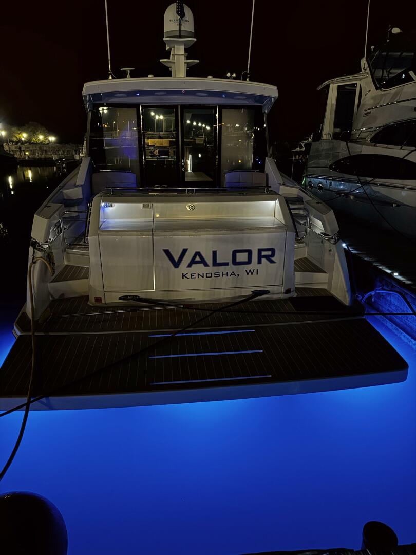 2014 Tiara Yachts 50 Coupe - Image 11