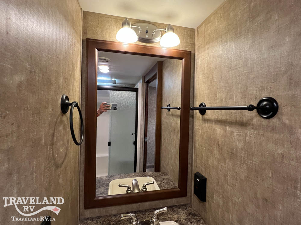 2015 KZ RV Durango D2857 - Image 33