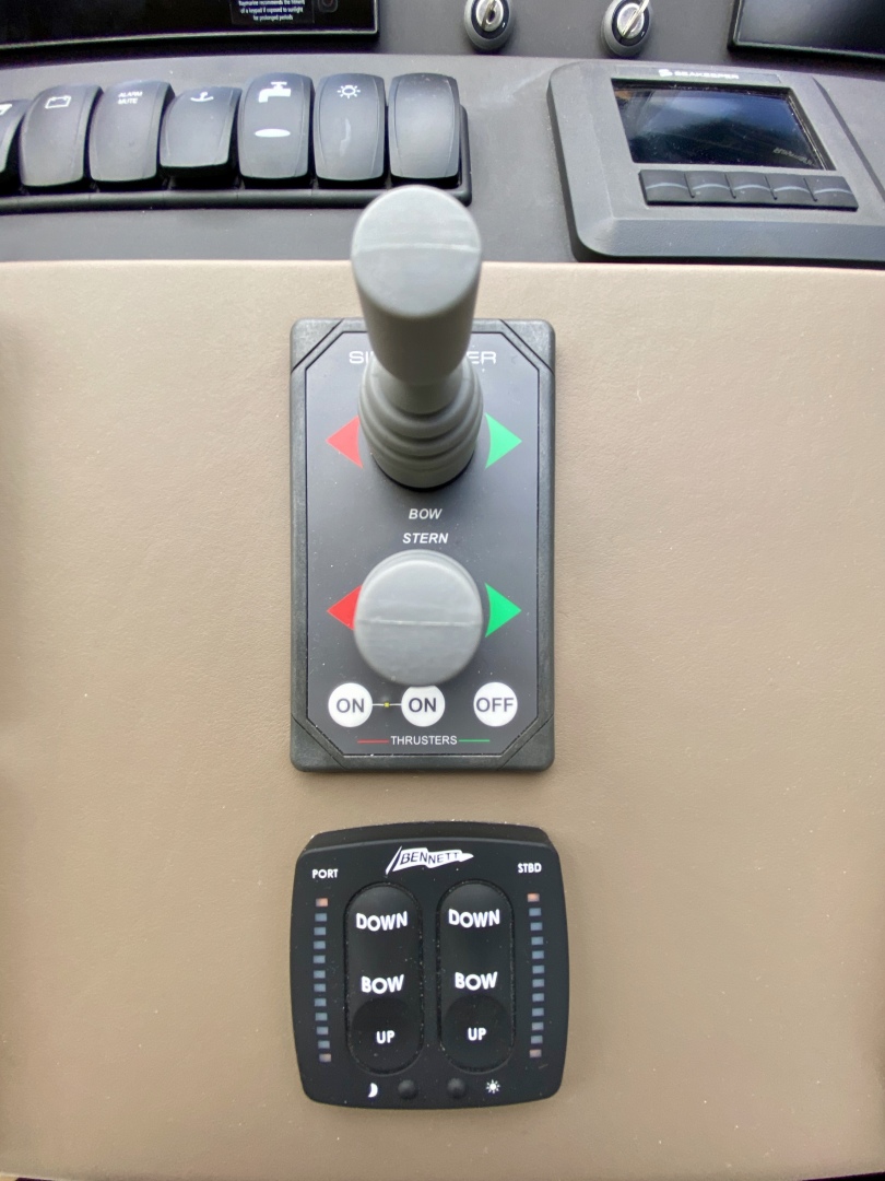 2018 Azimut Flybridge - Image 79
