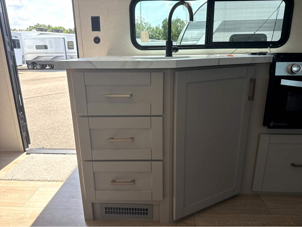 2027 Jayco Jay Flight SLX 261BHS - Image 14