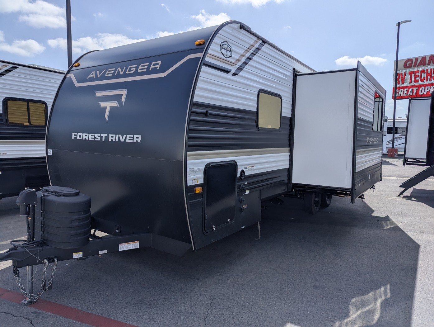 2026 Prime Time Avenger 25MKO - Image 3