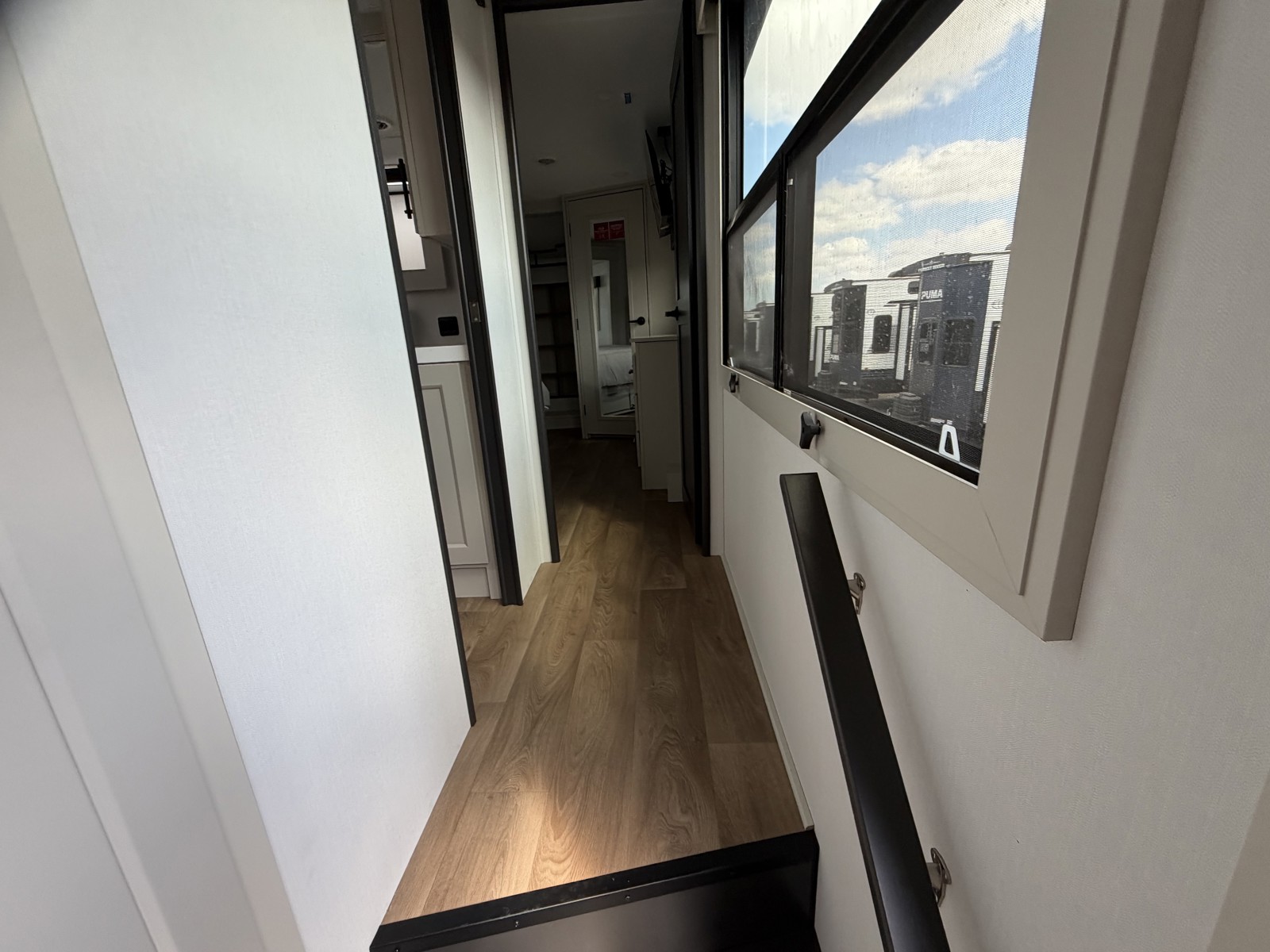 2026 GRAND DESIGN 390RK - Image 35