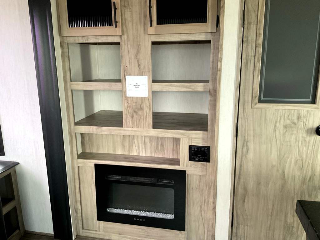 2022 FOREST RIVER ARTICWOLF M-3880 SUITE - Image 18