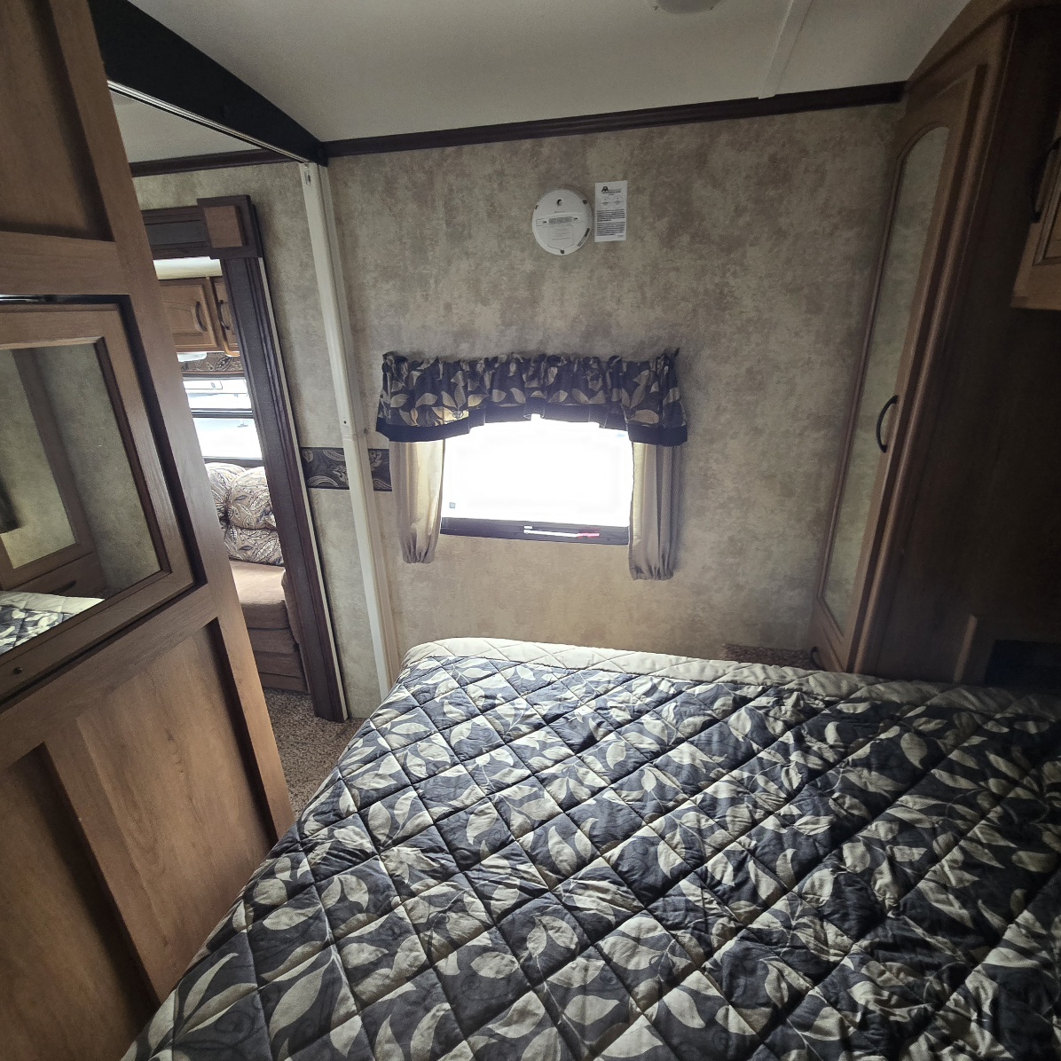 2012 Keystone Outback 312BH - Image 13