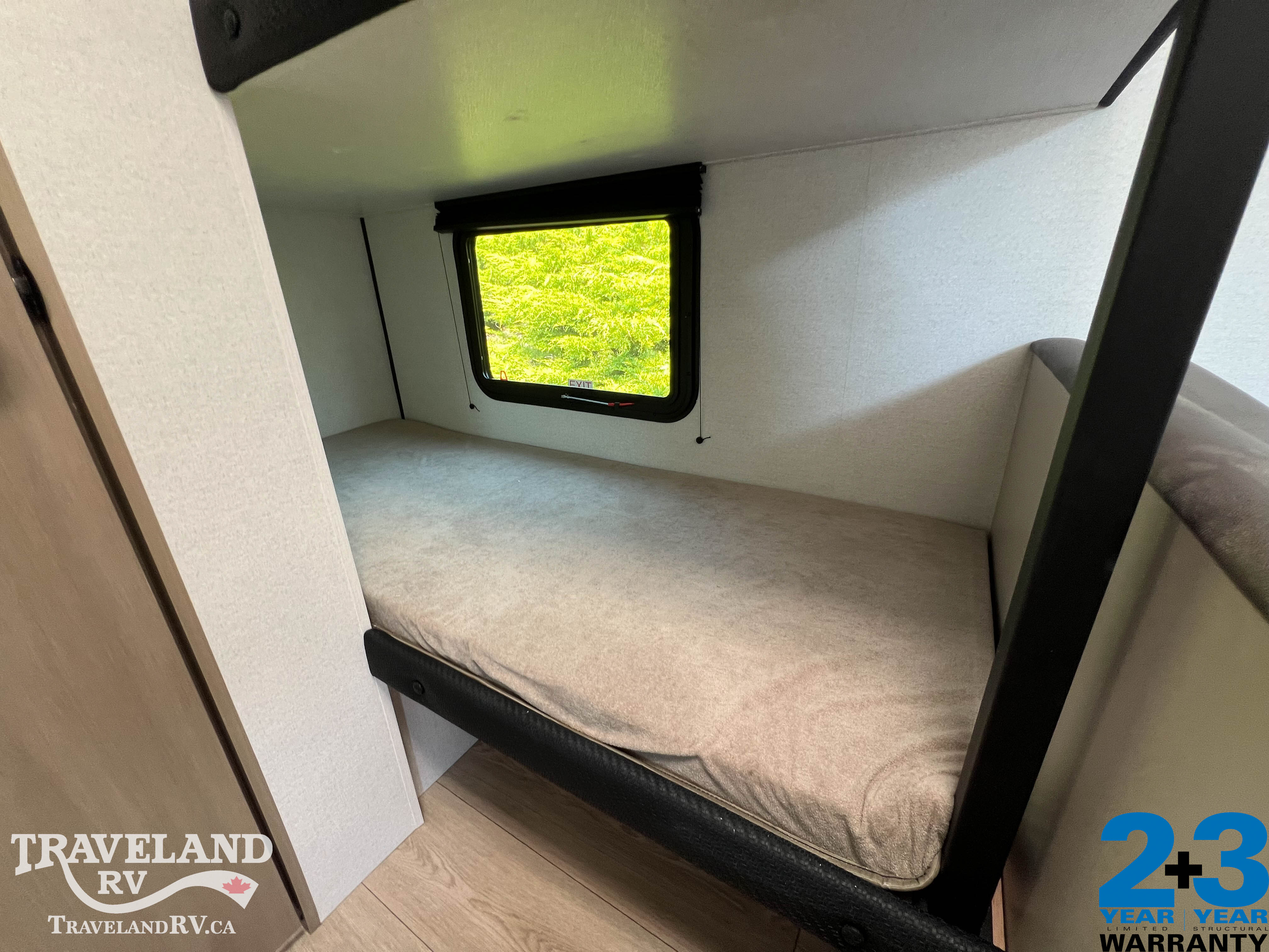 2027 Jayco Jay Feather Air SL 17BHSL - Image 15