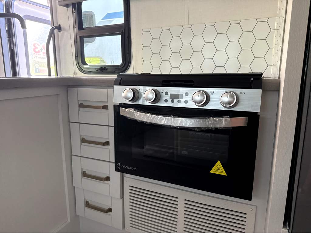 2027 ENTEGRA COACH ODYSSEY 30Z - Image 15