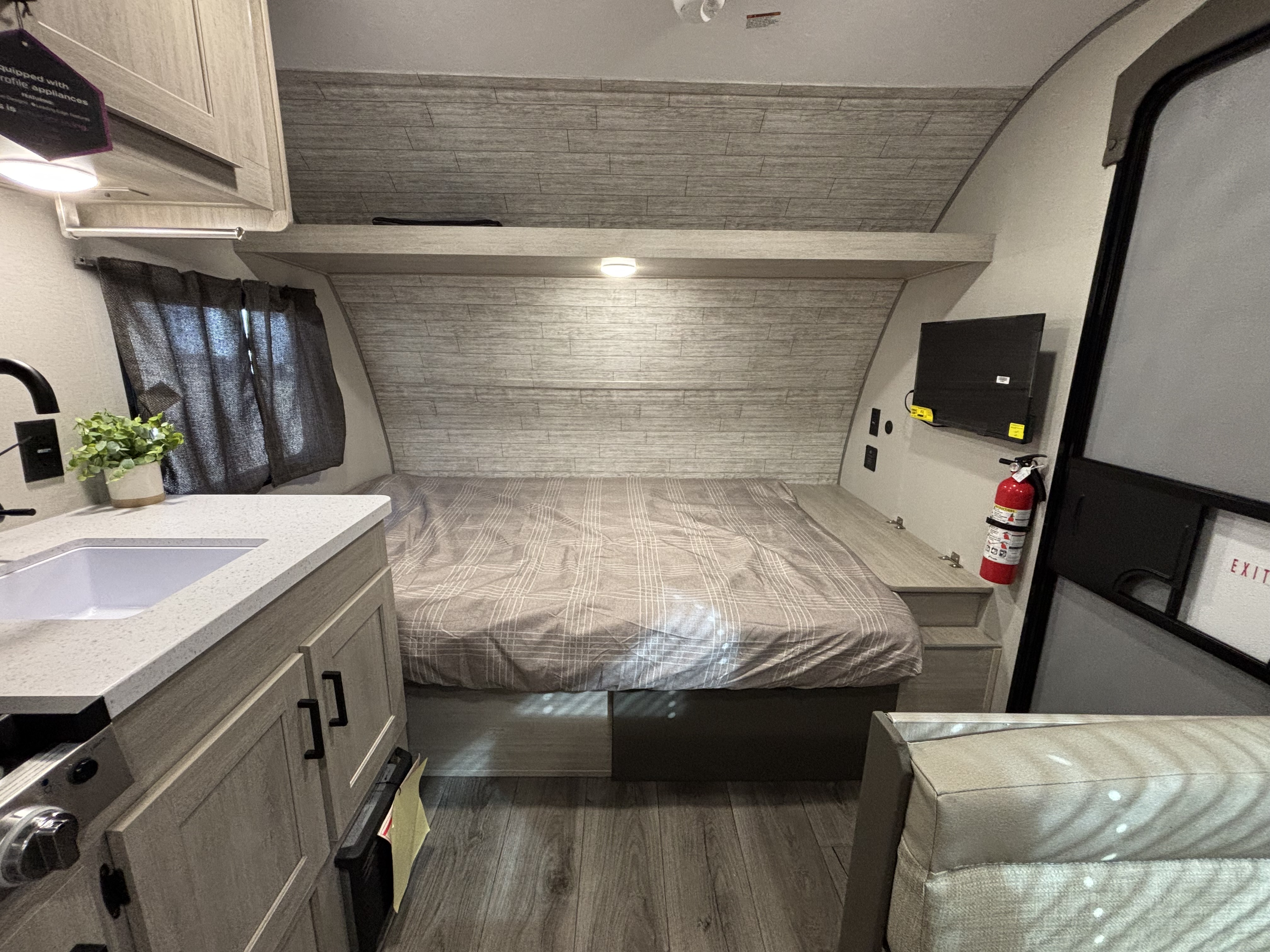2026 Coachmen Catalina Summit Series 7 134RDX - Image 14