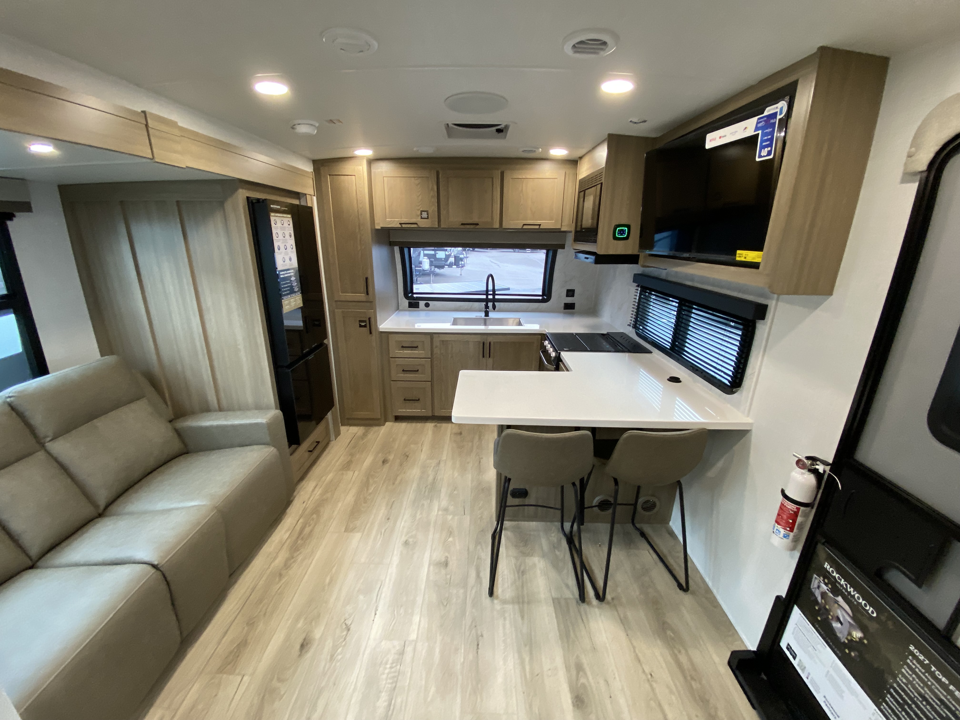 2027 Forest River Rockwood Ultra Lite 2623MBR - Image 4