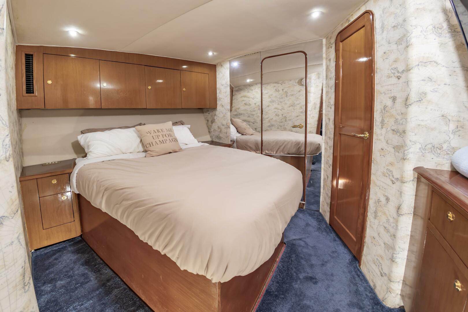2001 Ocean Yachts 52 SUPER SPORT - Image 37