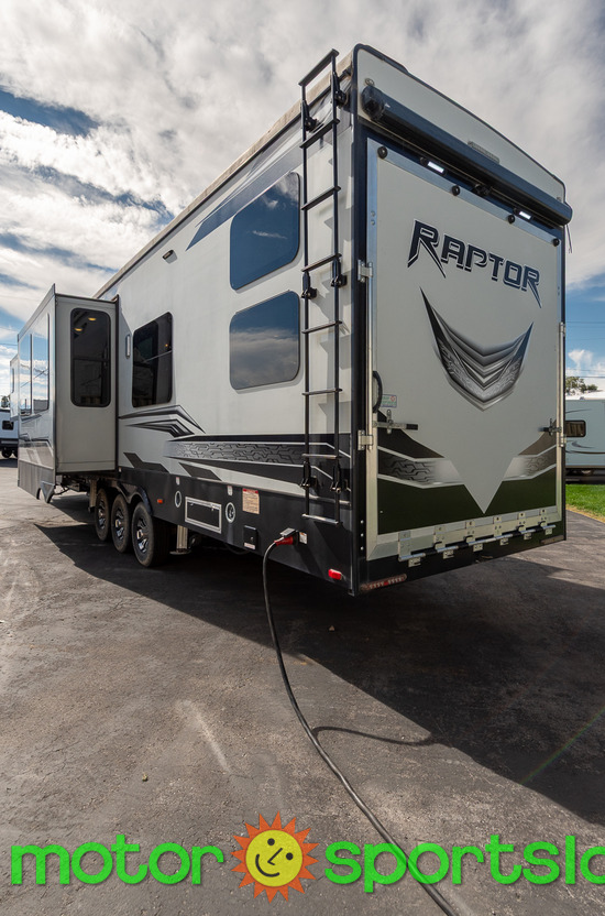 2017 Keystone Raptor 424TS - Image 7