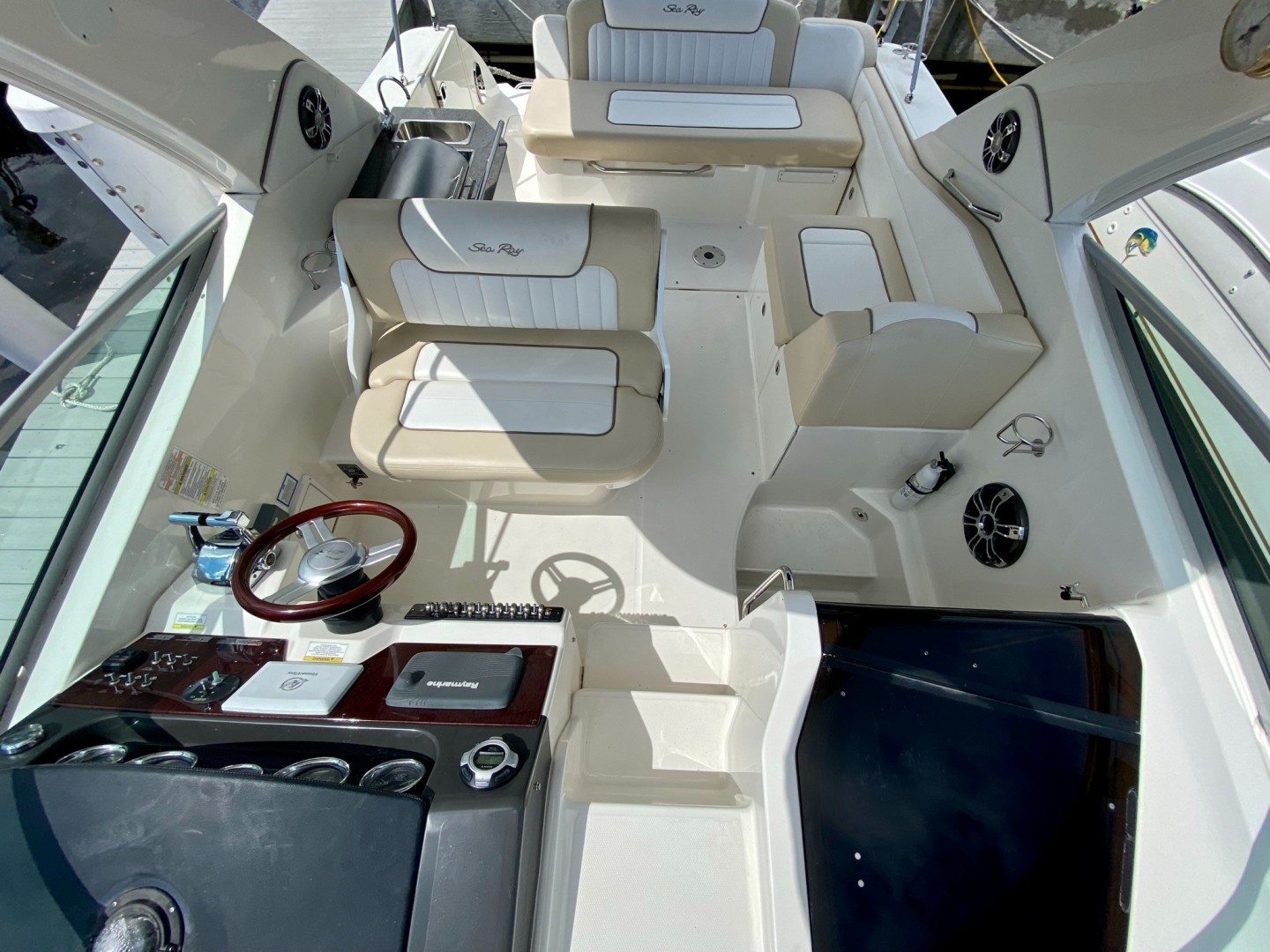2013 Sea Ray 310 Sundancer - Image 13