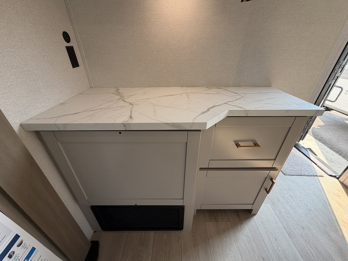 2027 JAYCO JAY FLIGHT 290RLS - Image 32