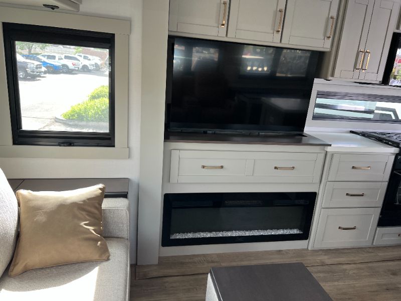 2026 Brinkley RV Model Z 3600 - Image 9