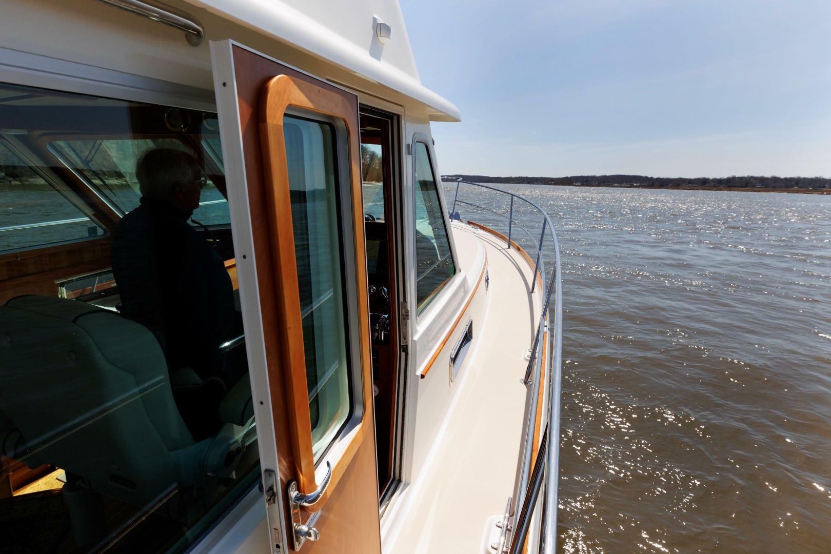 2016 Sabre 42 Fly Bridge Sedan - Image 32