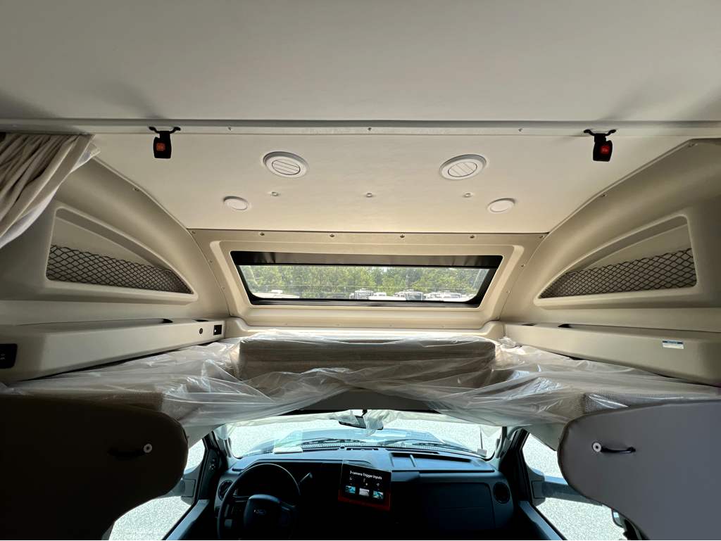 2027 JAYCO GREYHAWK 30Z - Image 24