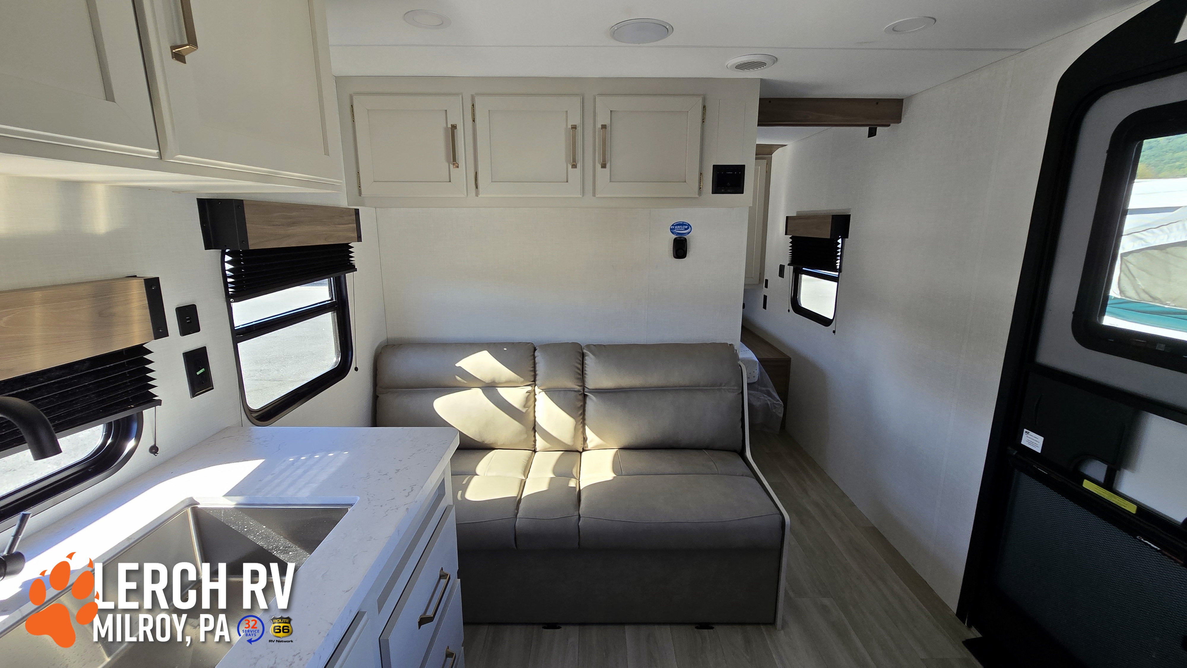 2027 KZ RV Sportsmen Select 260BHSL - Image 15