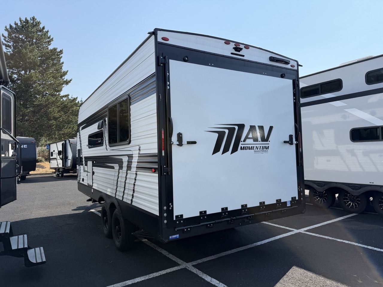 2026 Grand Design Momentum MAV 17MAV - Image 2