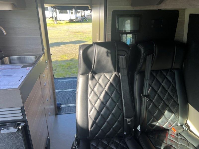 2026 Entegra Coach Launch 19Y - Image 5
