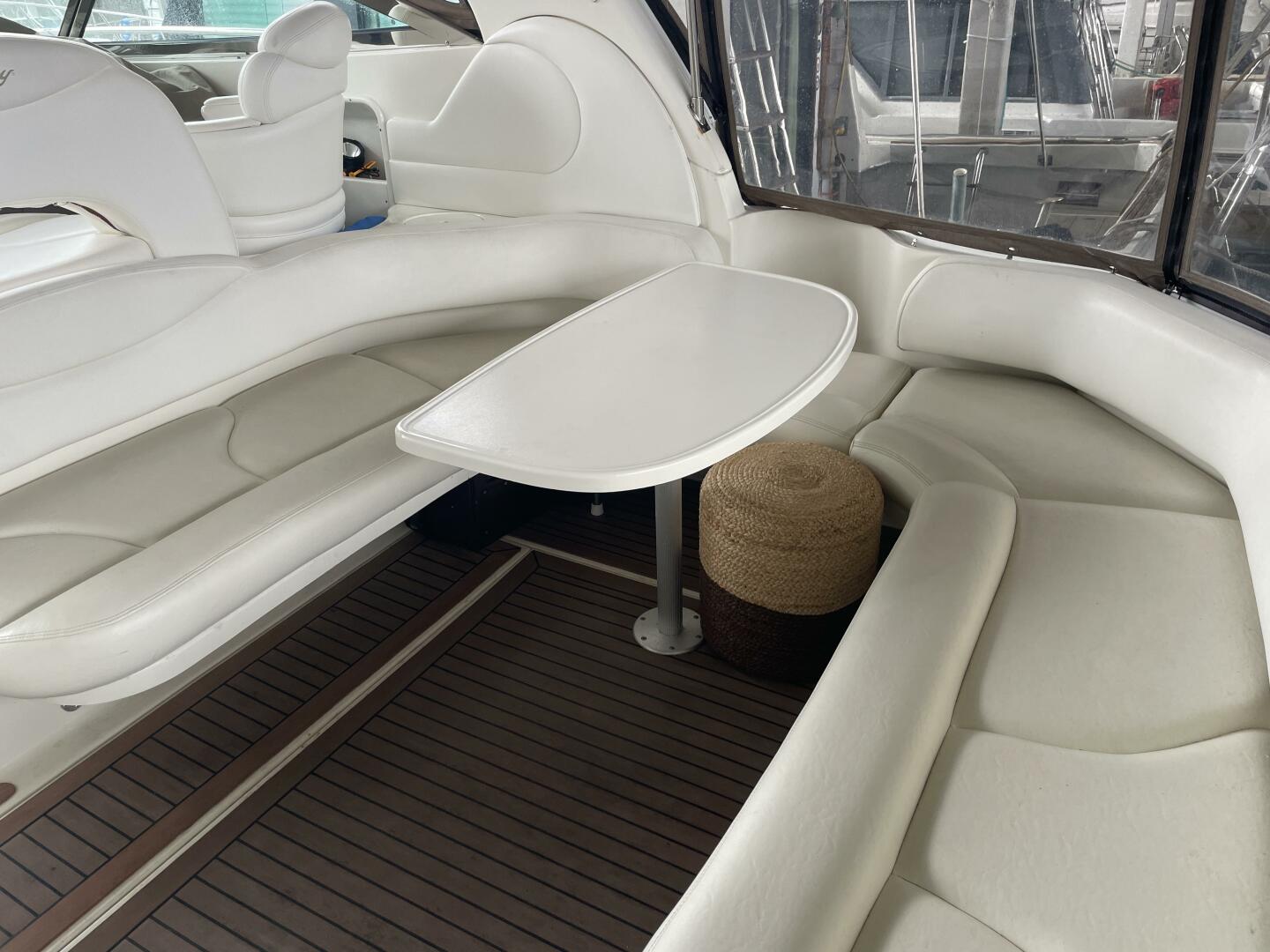 2001 Sea Ray 380 Sundancer - Image 5