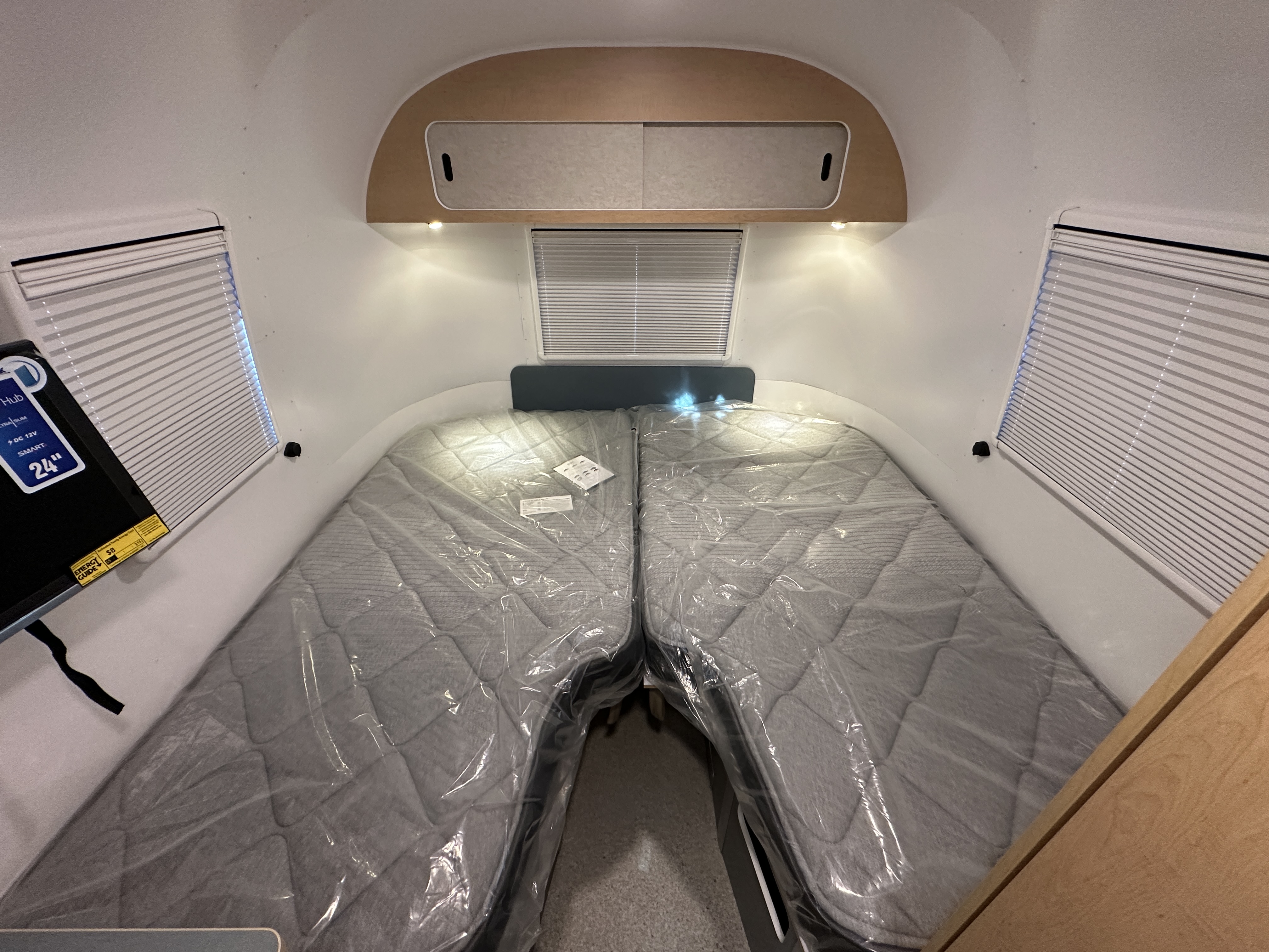 2026 Airstream World Traveler 22RB - Image 14