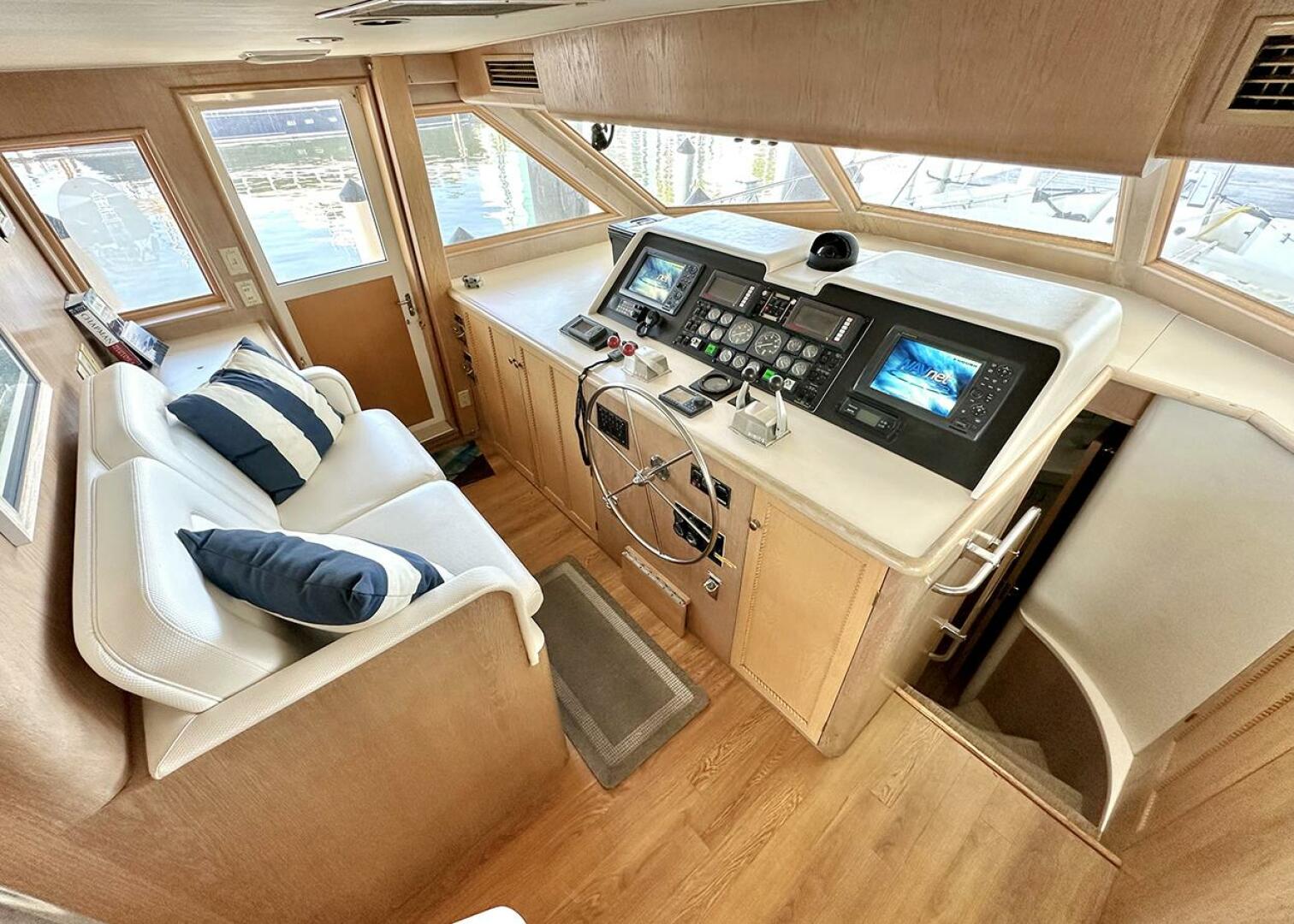 1994 Hatteras Cockpit Motoryacht - Image 28