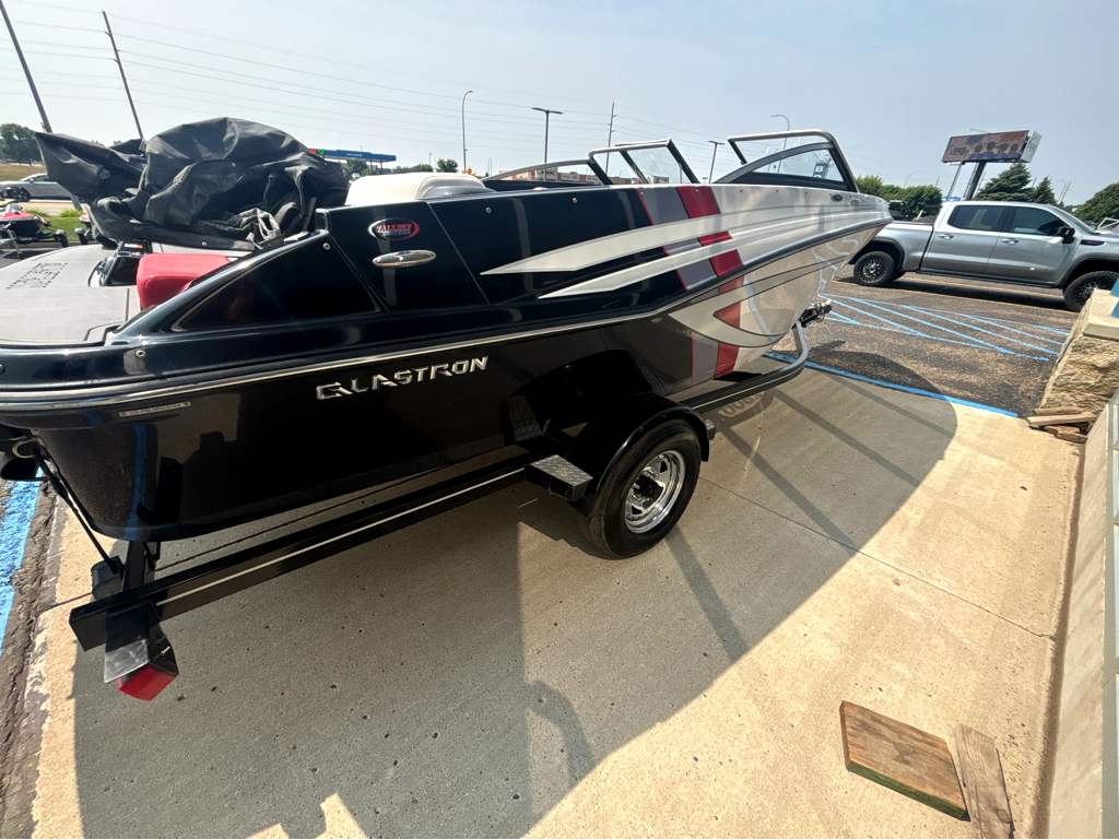 2014 Glastron GTS 207 - Image 3