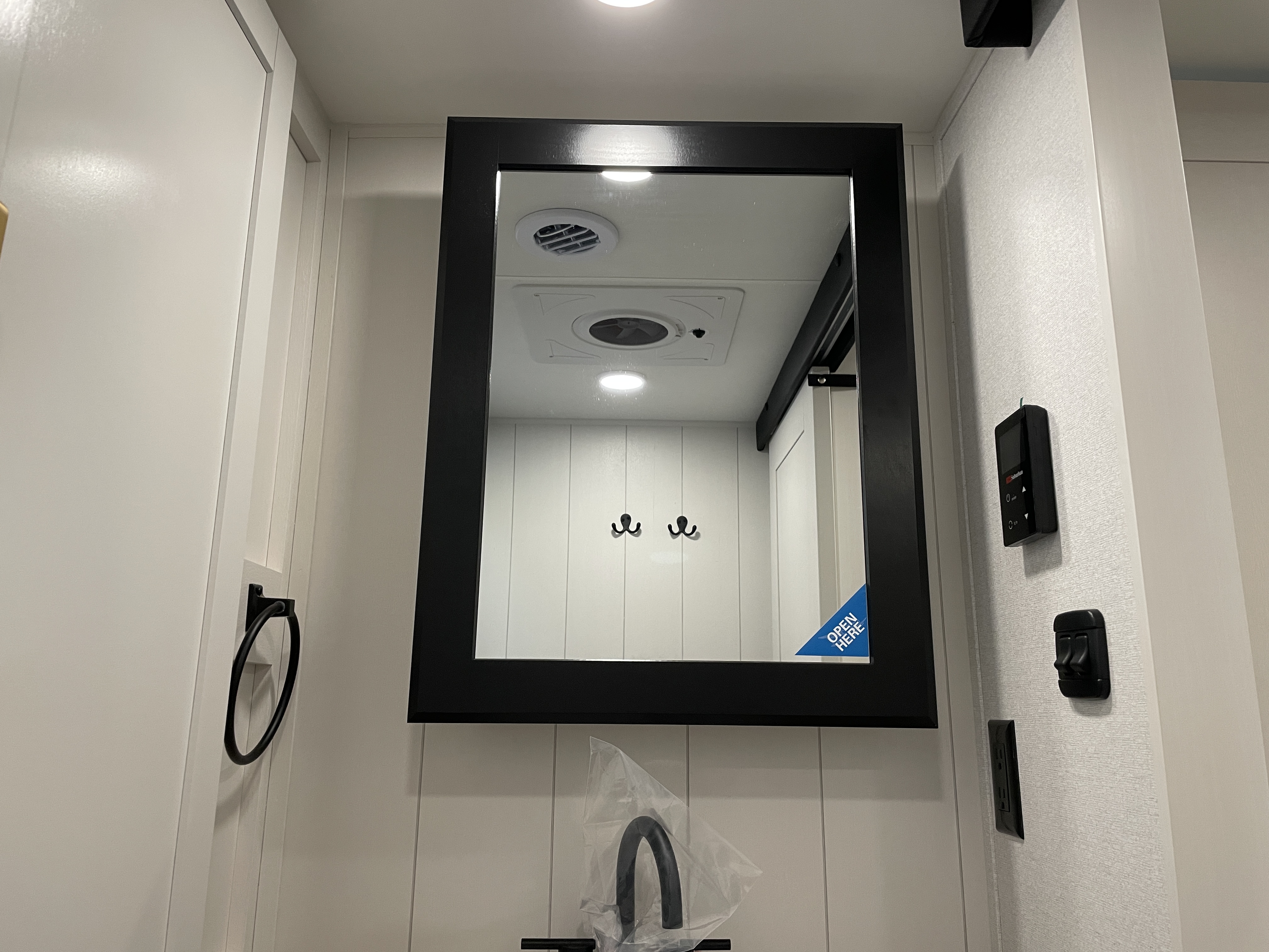 2027 Jayco Eagle 29RLC - Image 19