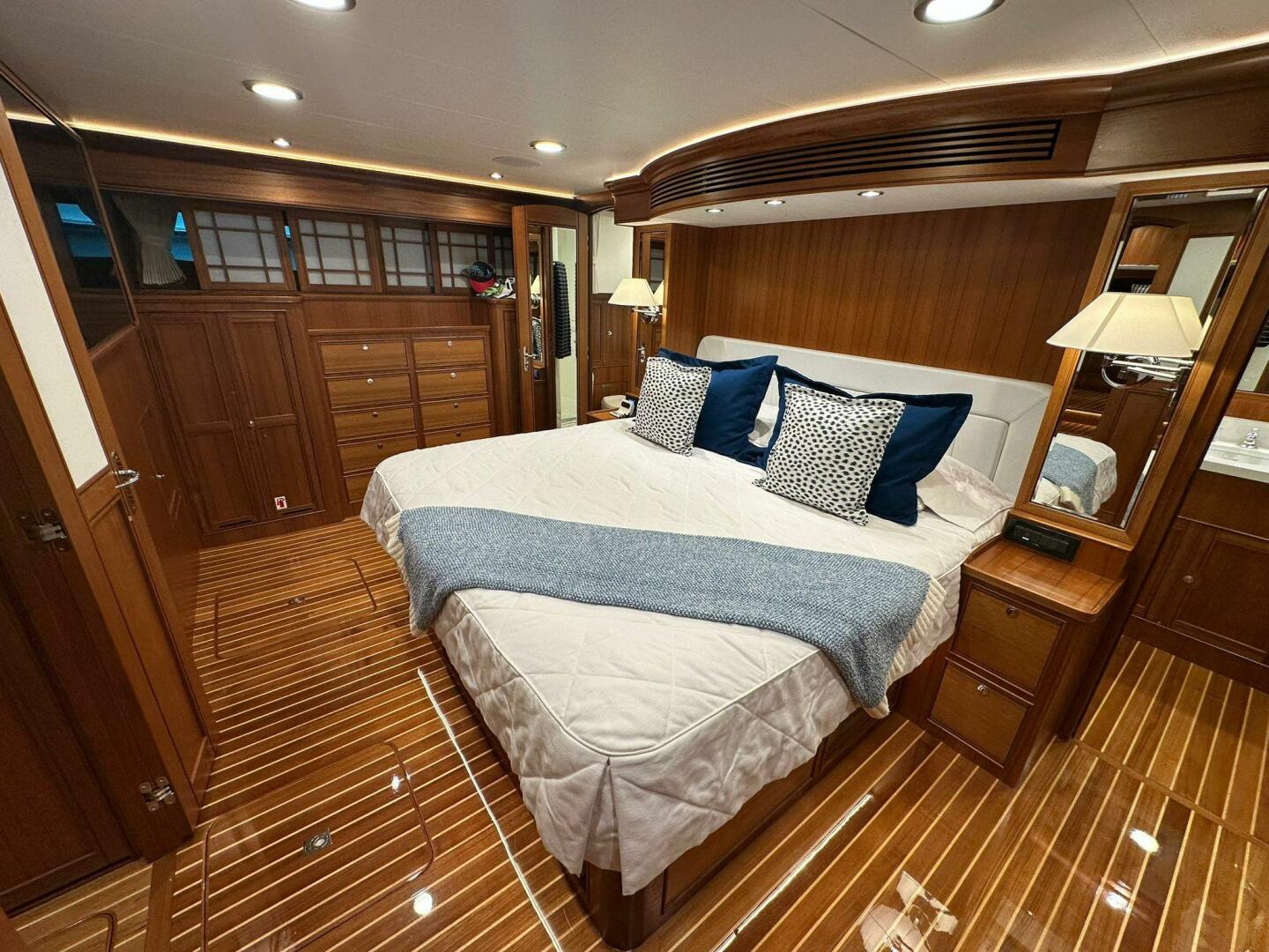 2023 Marlow Explorer 66E - CB - Image 34