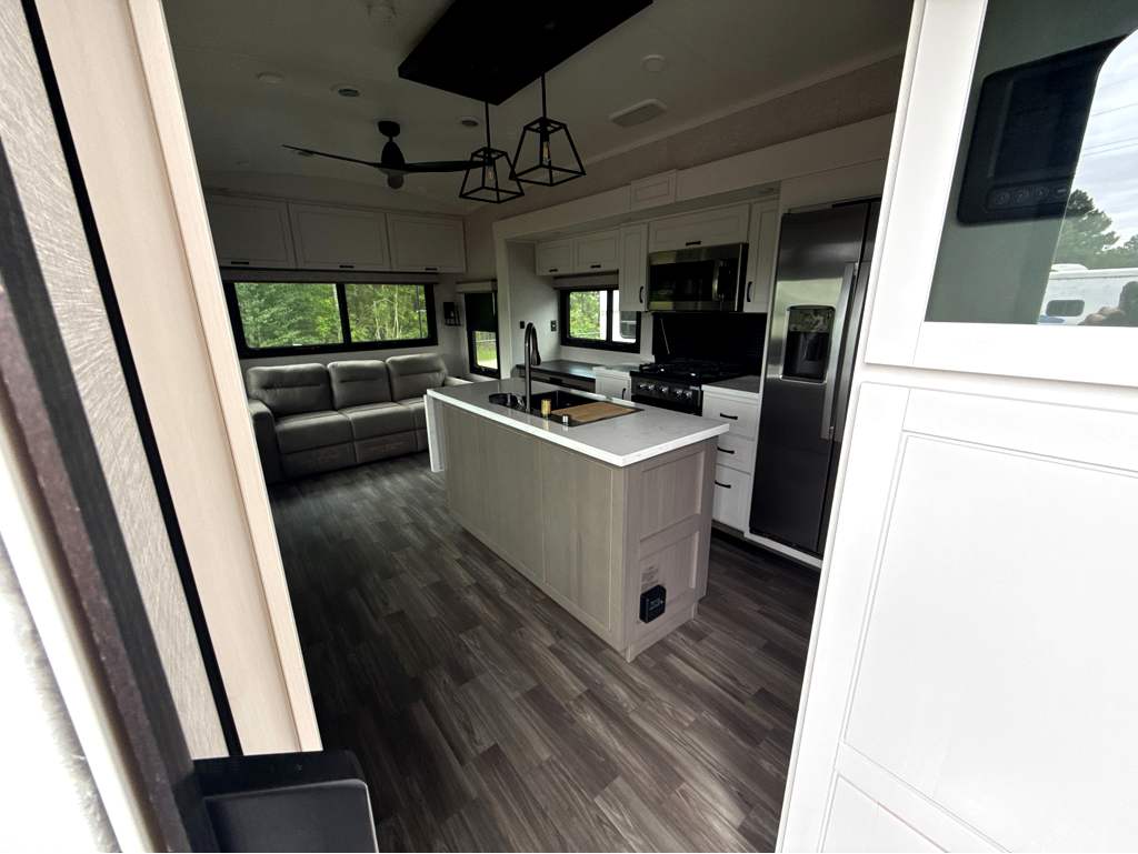 2025 JAYCO NORTH POINT 310RLTS - Image 7