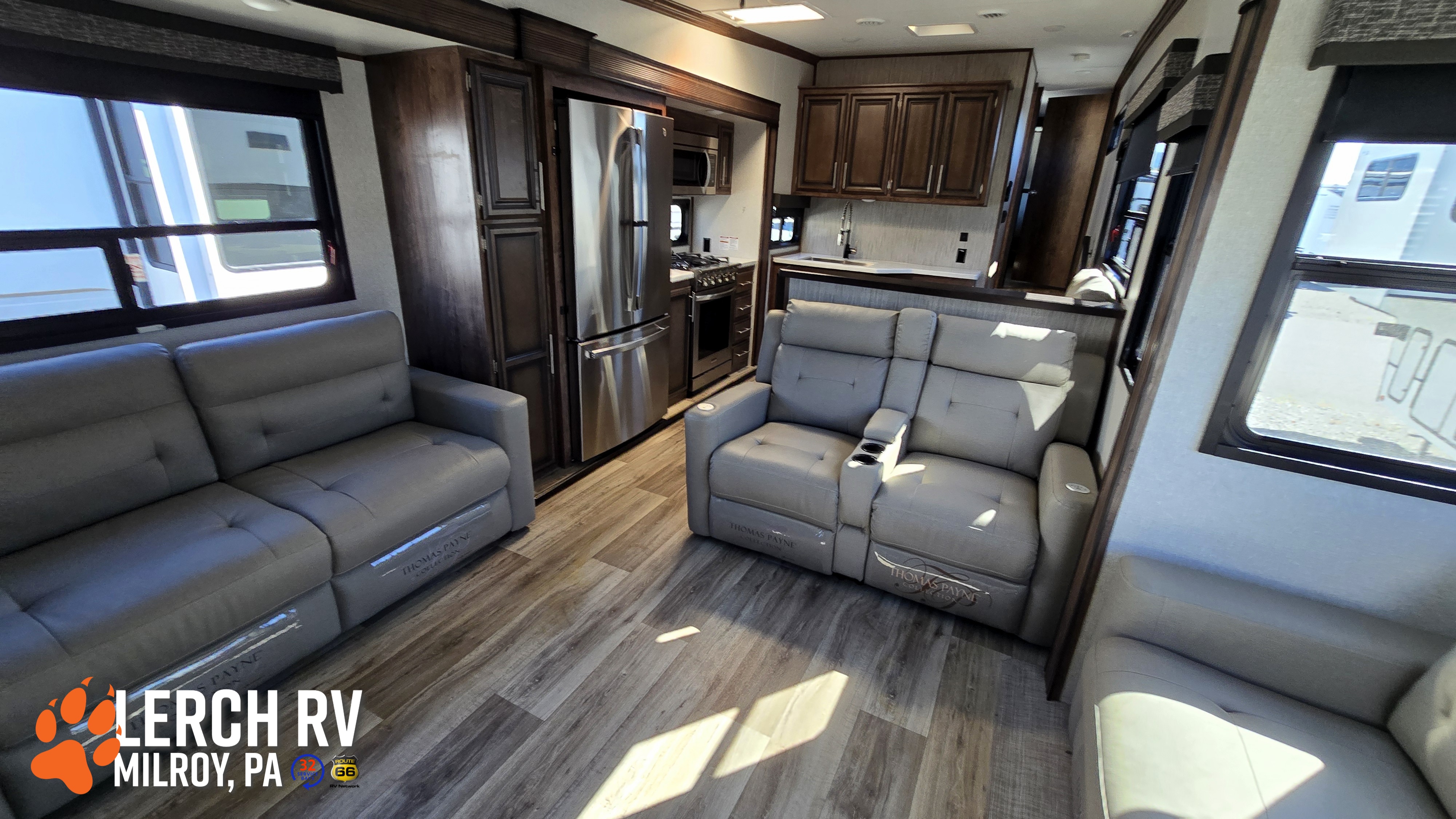 2021 KZ RV Durango D326RLT - Image 14