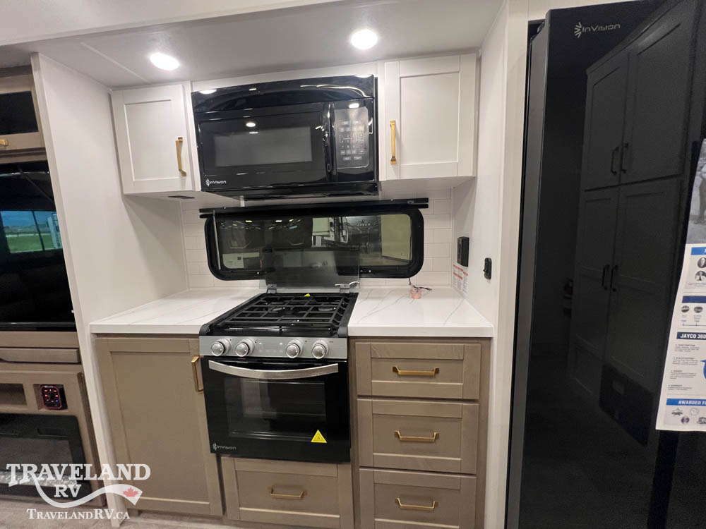 2027 Highland Ridge Roamer Light Duty 31TBTS - Image 11