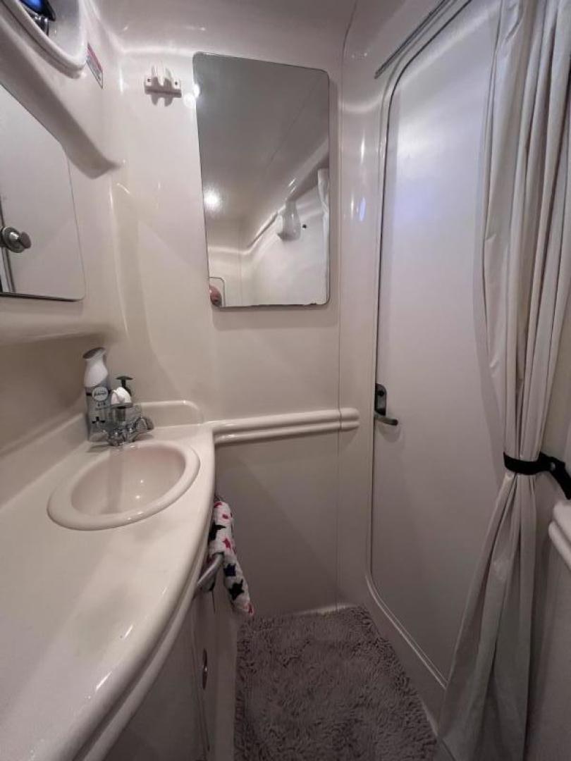 2005 Sea Ray Sundancer 320 - Image 46