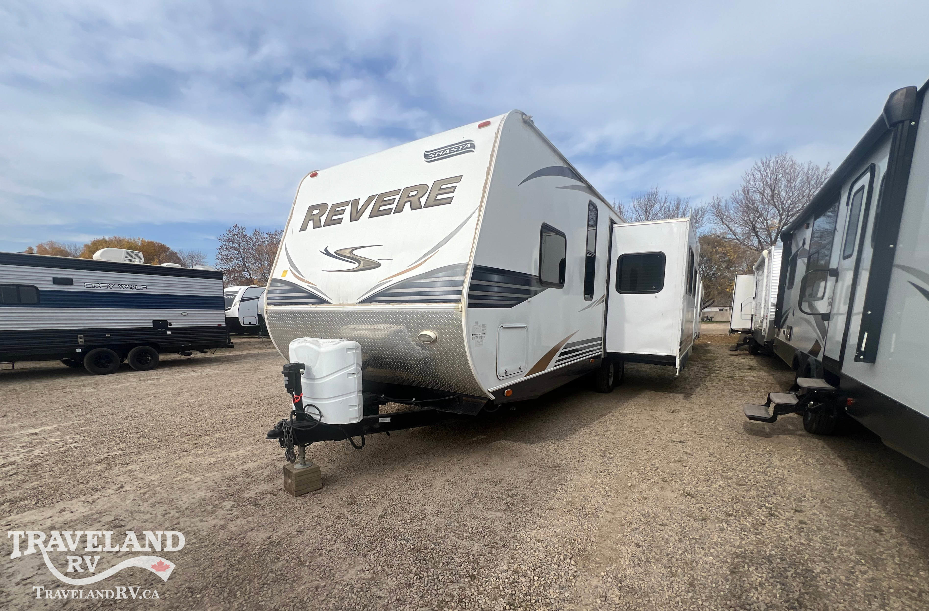 2013 COACHMEN SHASTA REVERE 27RLSS - Image 5