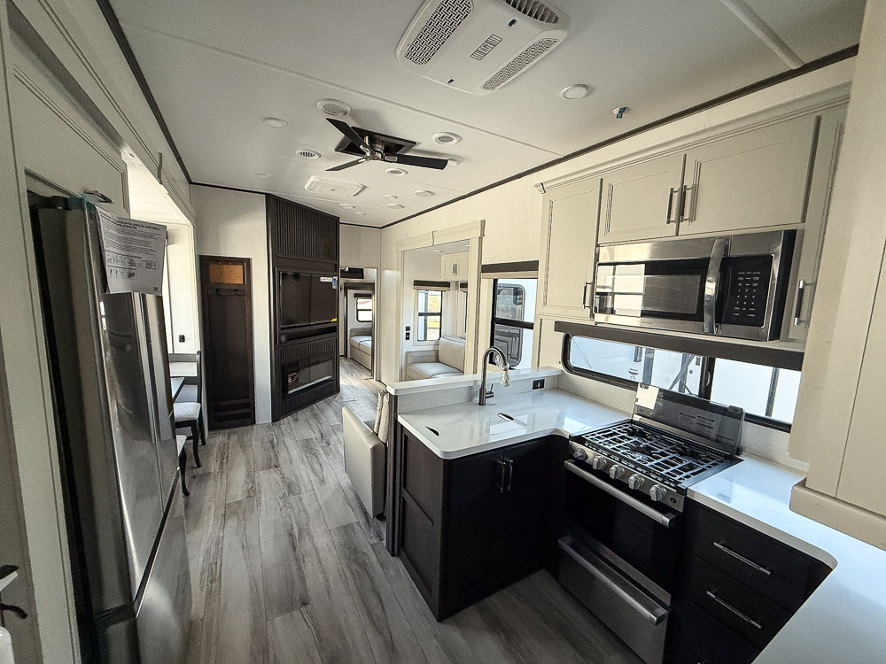 2026 KEYSTONE 380LT - Image 39