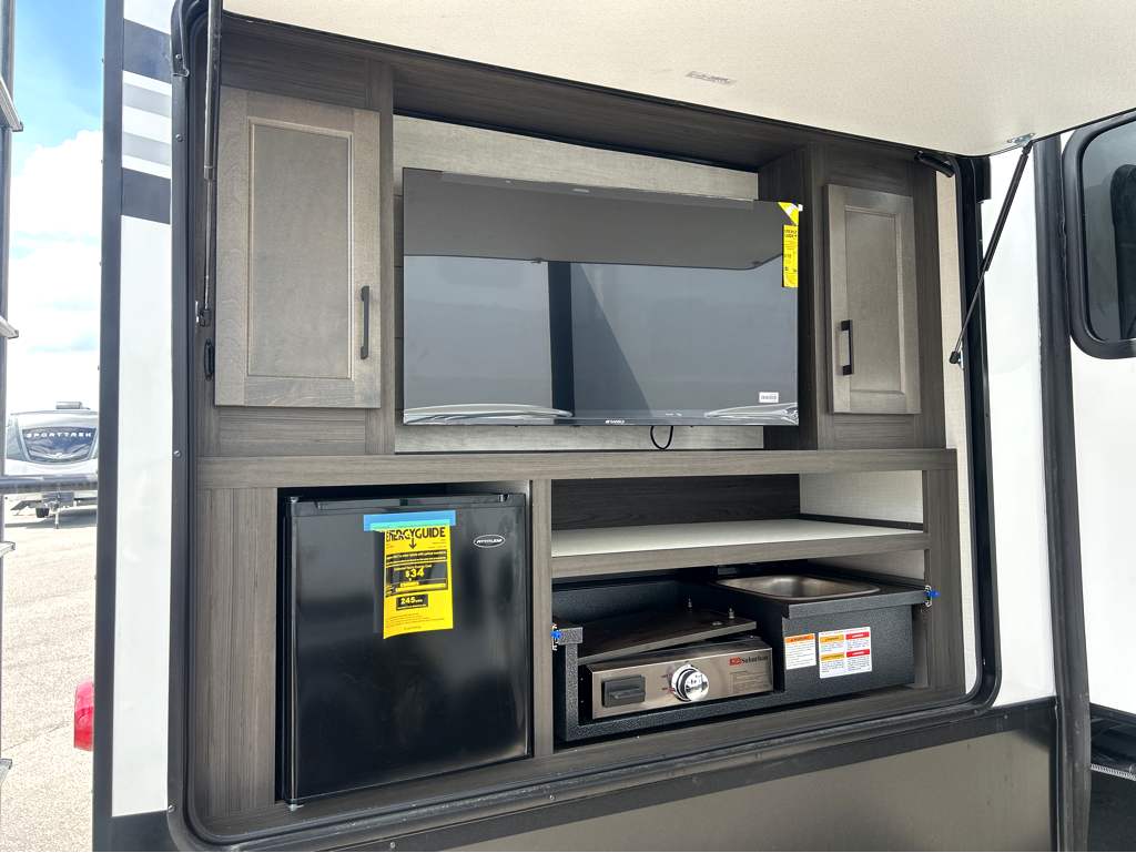 2026 VENTURE RV SPORTTREK 354VBH - Image 5