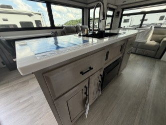2026 JAYCO PINNACLE 36FBTS - Image 11