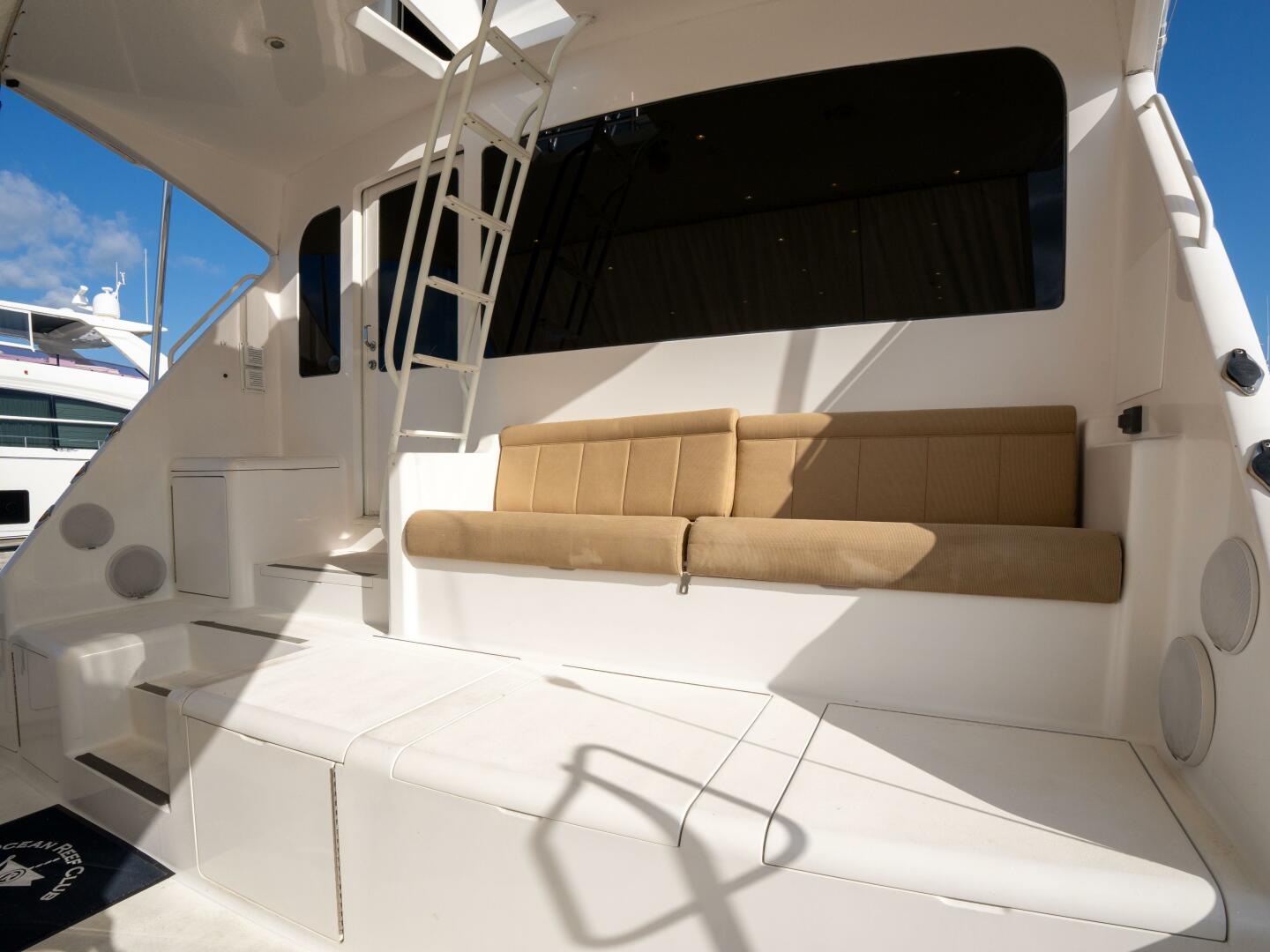 2005 Viking 74 Enclosed Bridge - Image 10