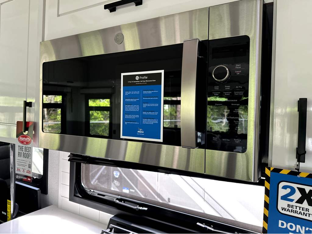 2027 JAYCO PINNACLE 32RLTS - Image 26