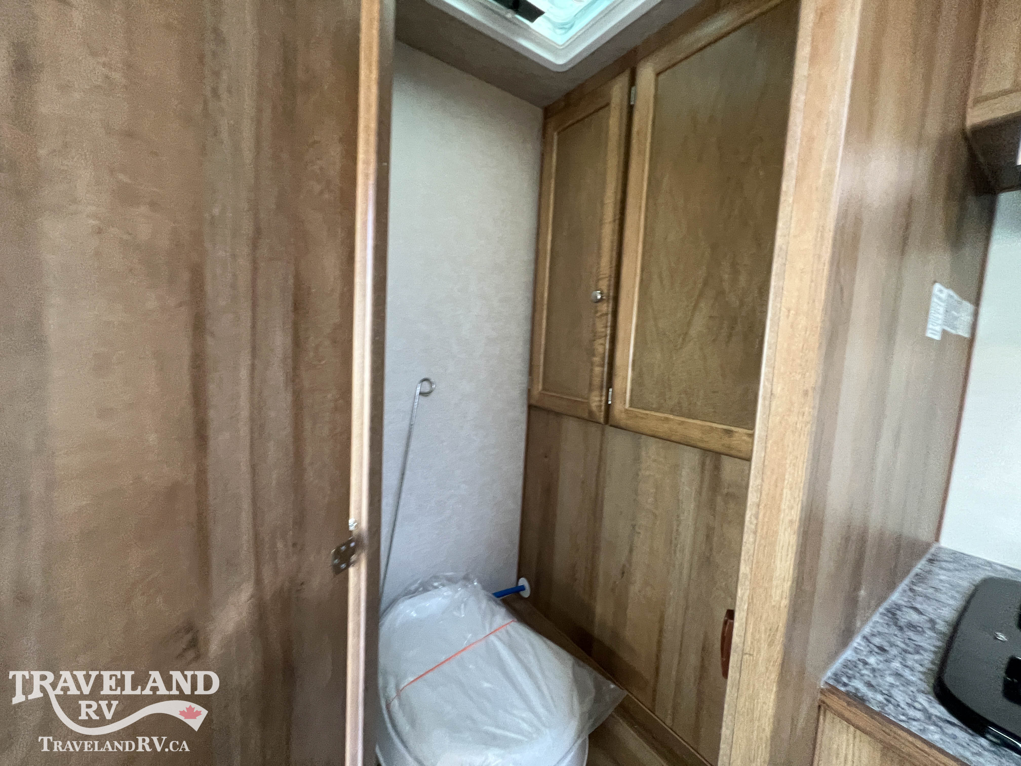 2027 Westland RV Travelaire 80WS - Image 16