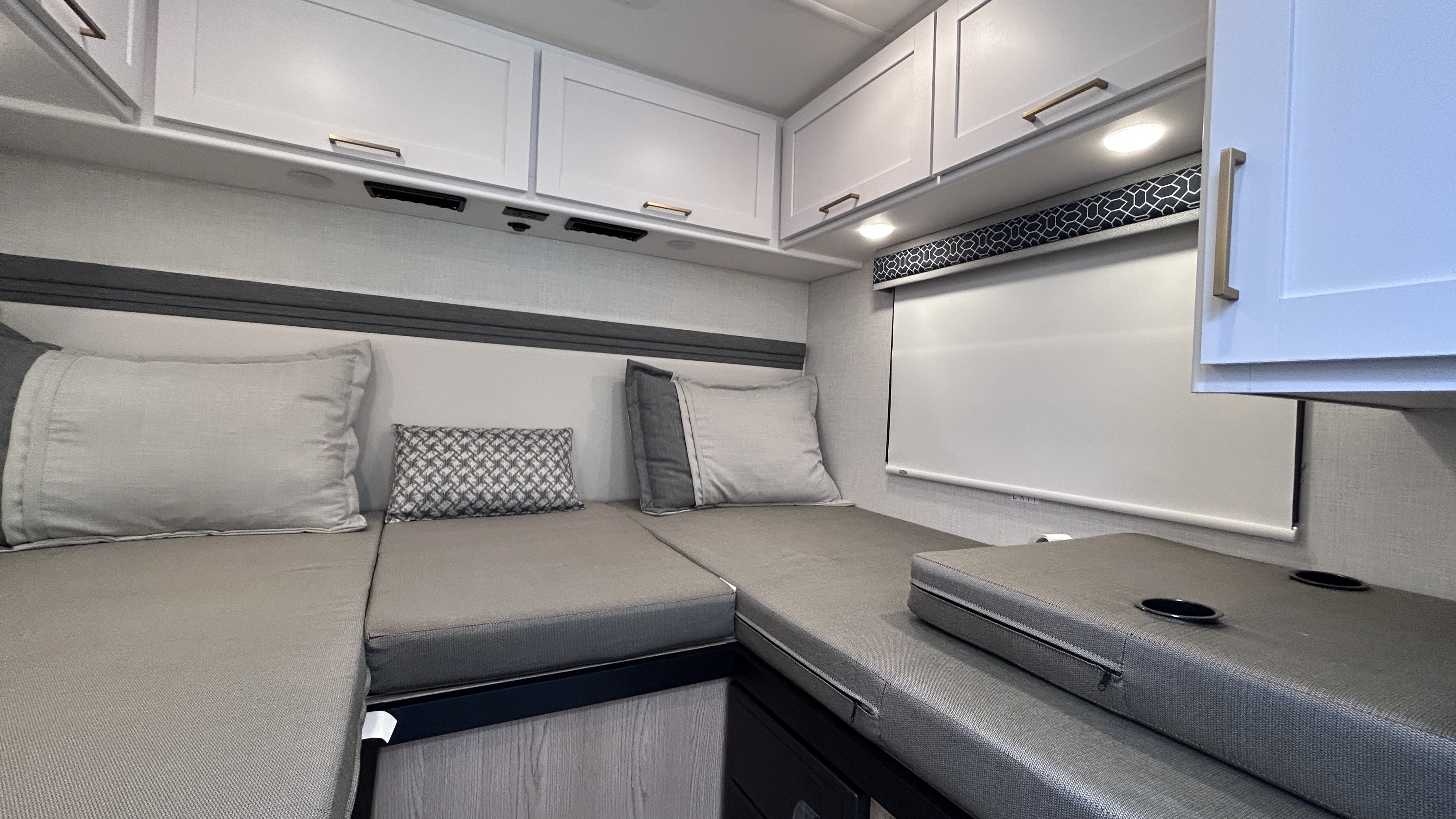 2026 Thor Motor Coach Quantum Sprinter GL24 - Image 19