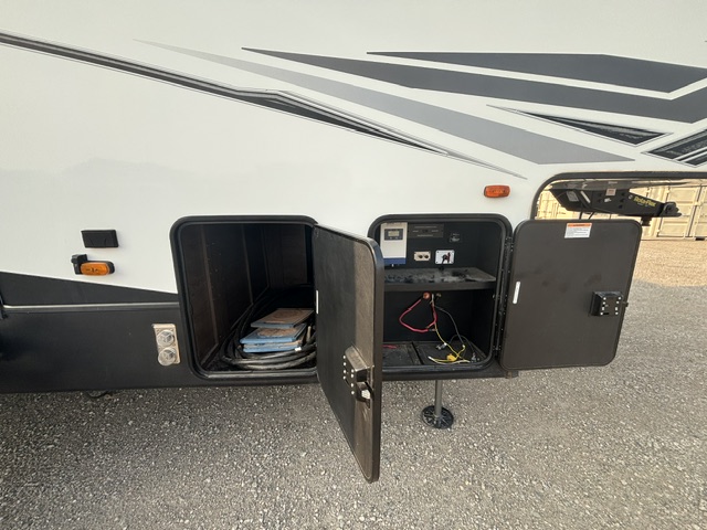 2022 KZ RV Venom V4113TK - Image 4