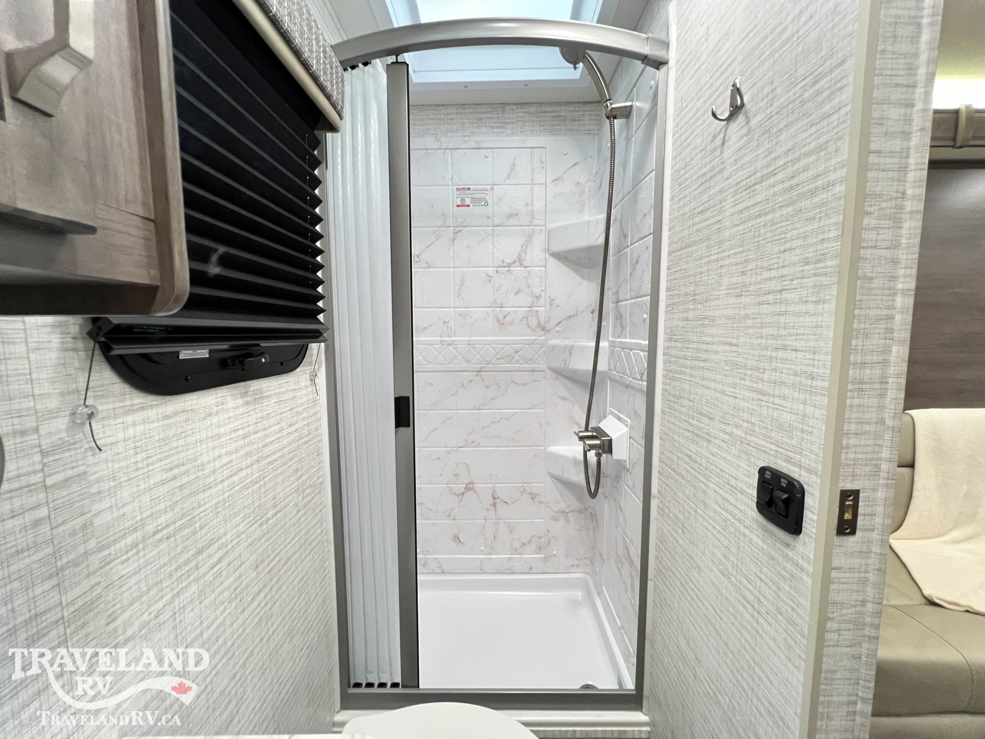 2024 Entegra Coach Qwest SE 24R - Image 31