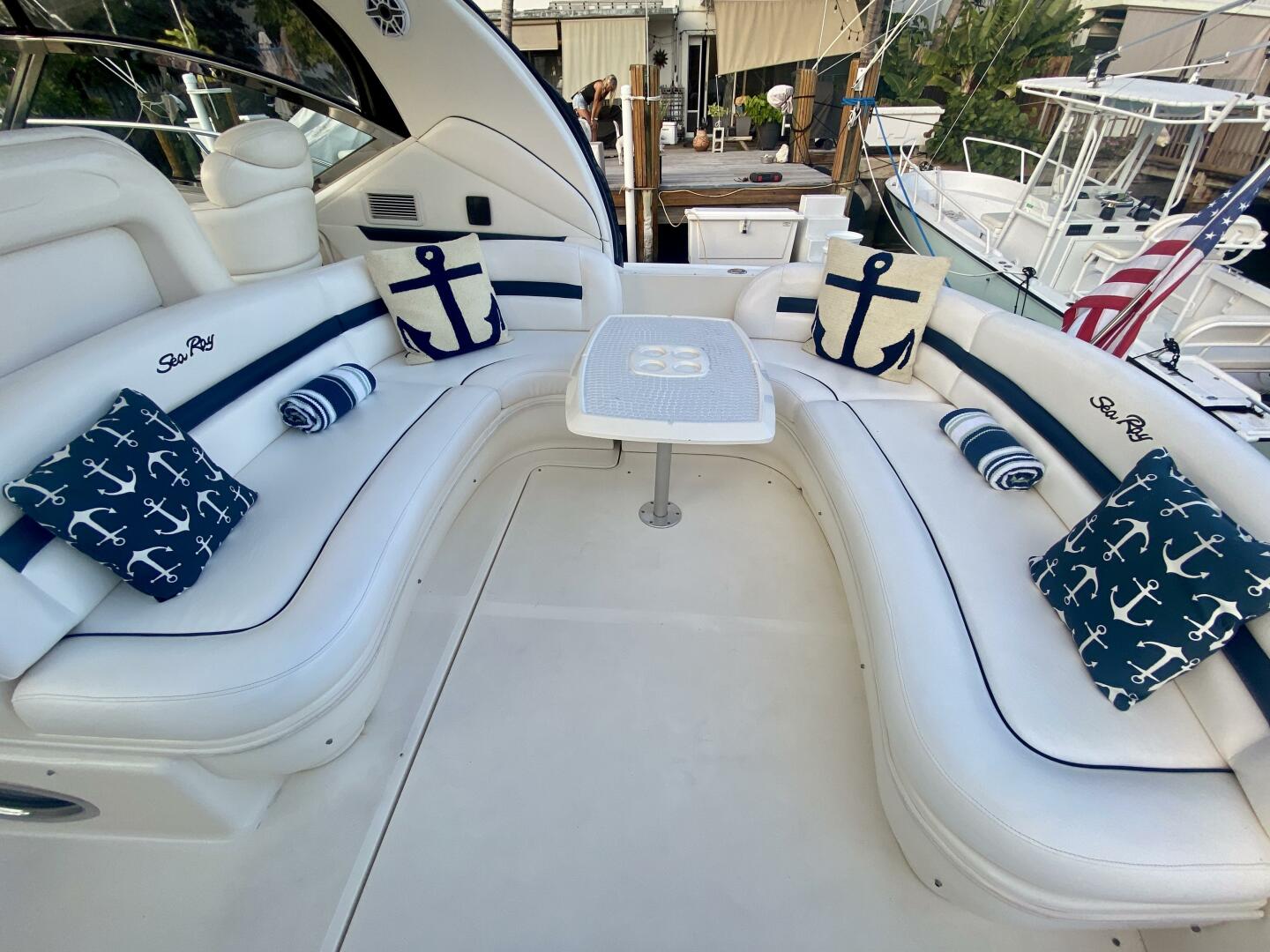 2005 Sea Ray 420 Sundancer - Image 7