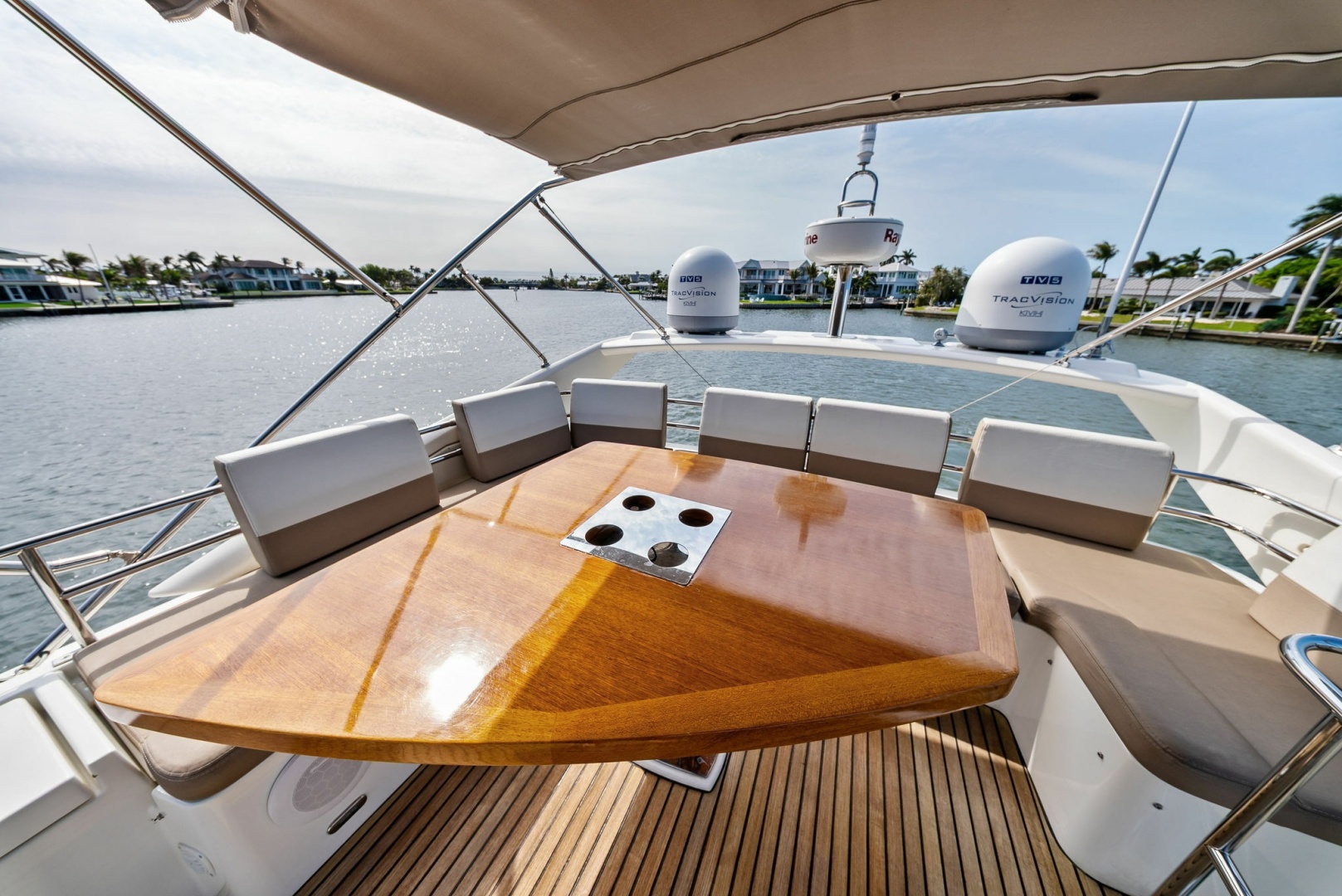 2015 Prestige 550 Base - Image 15