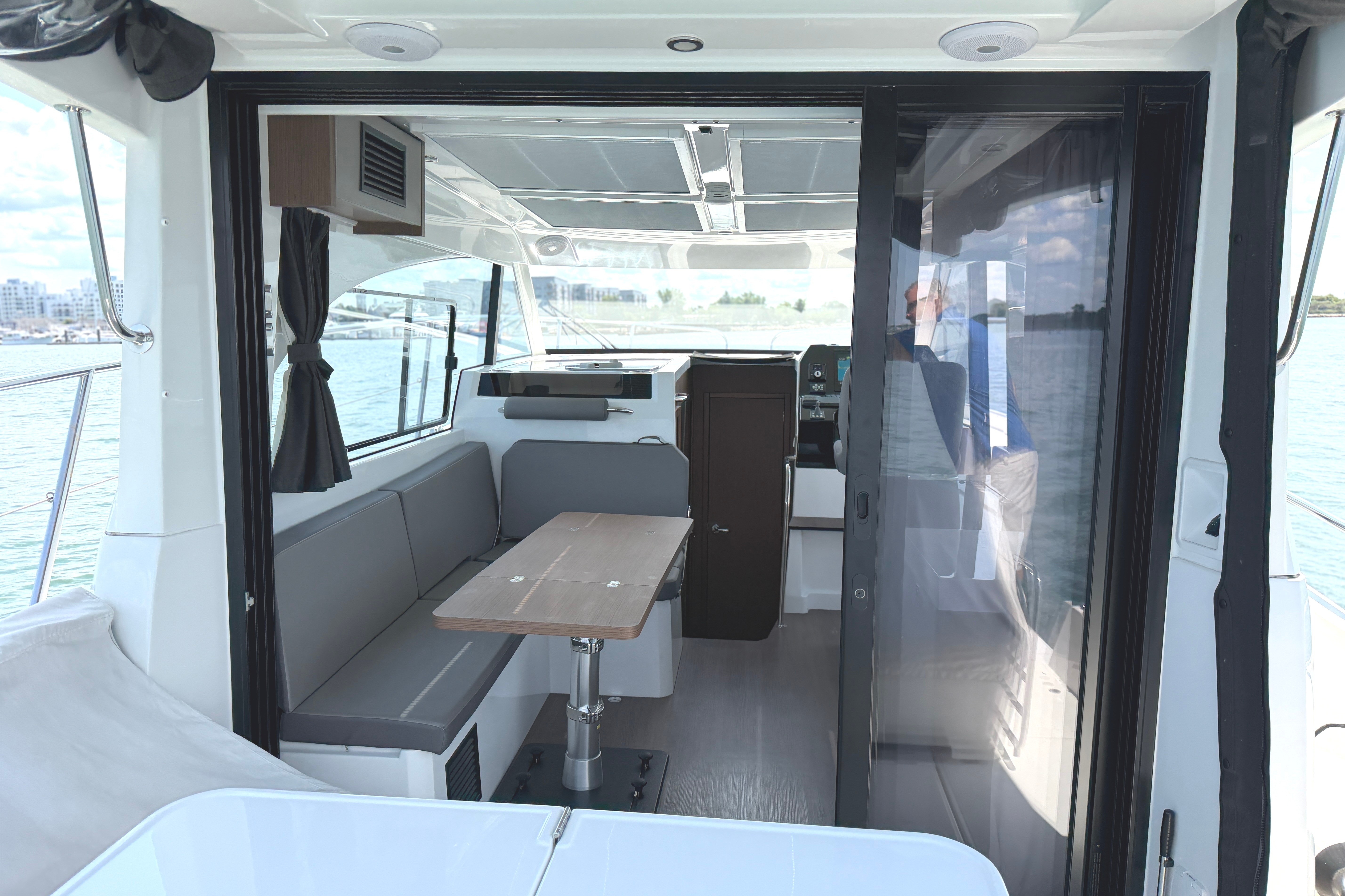 2023 Beneteau Antares 11 OB - Image 20