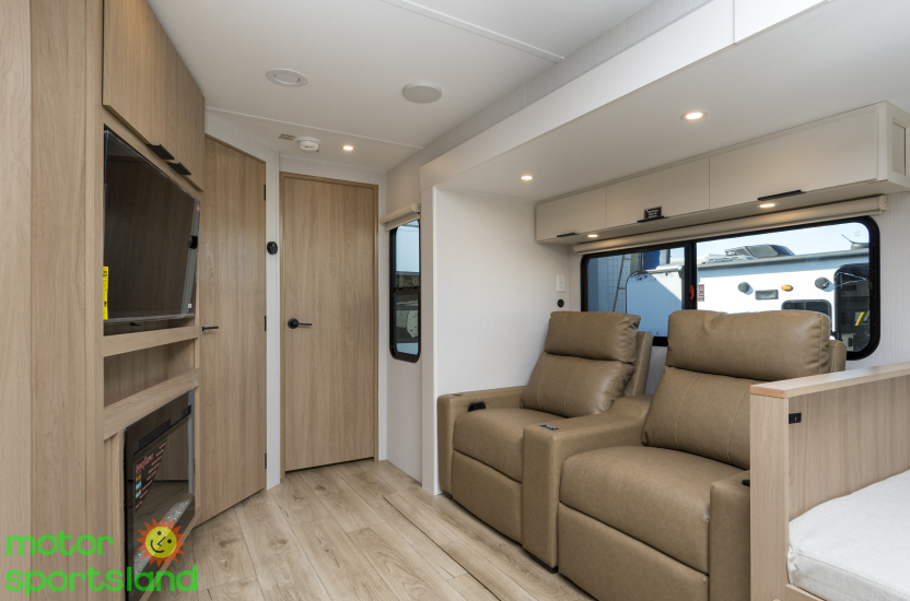 2026 Winnebago Thrive 26FKD - Image 30