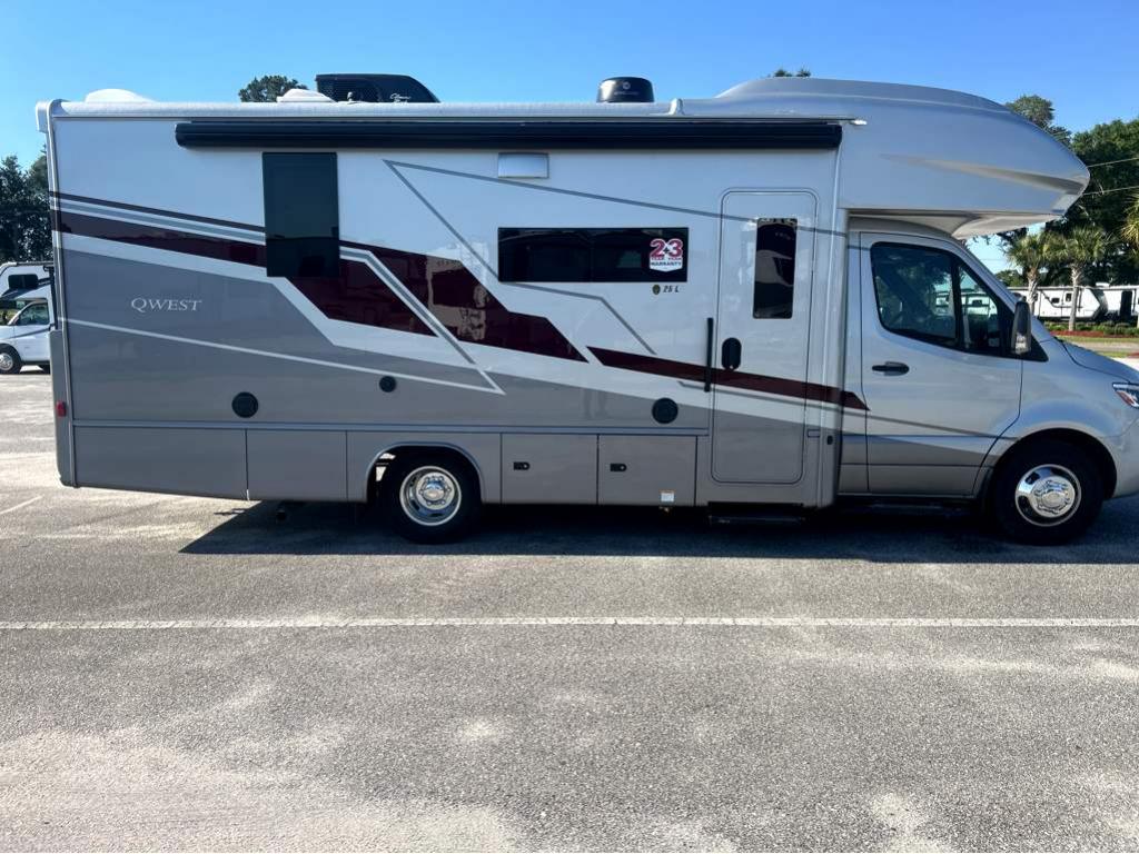 2027 ENTEGRA COACH QWEST 25L - Image 6